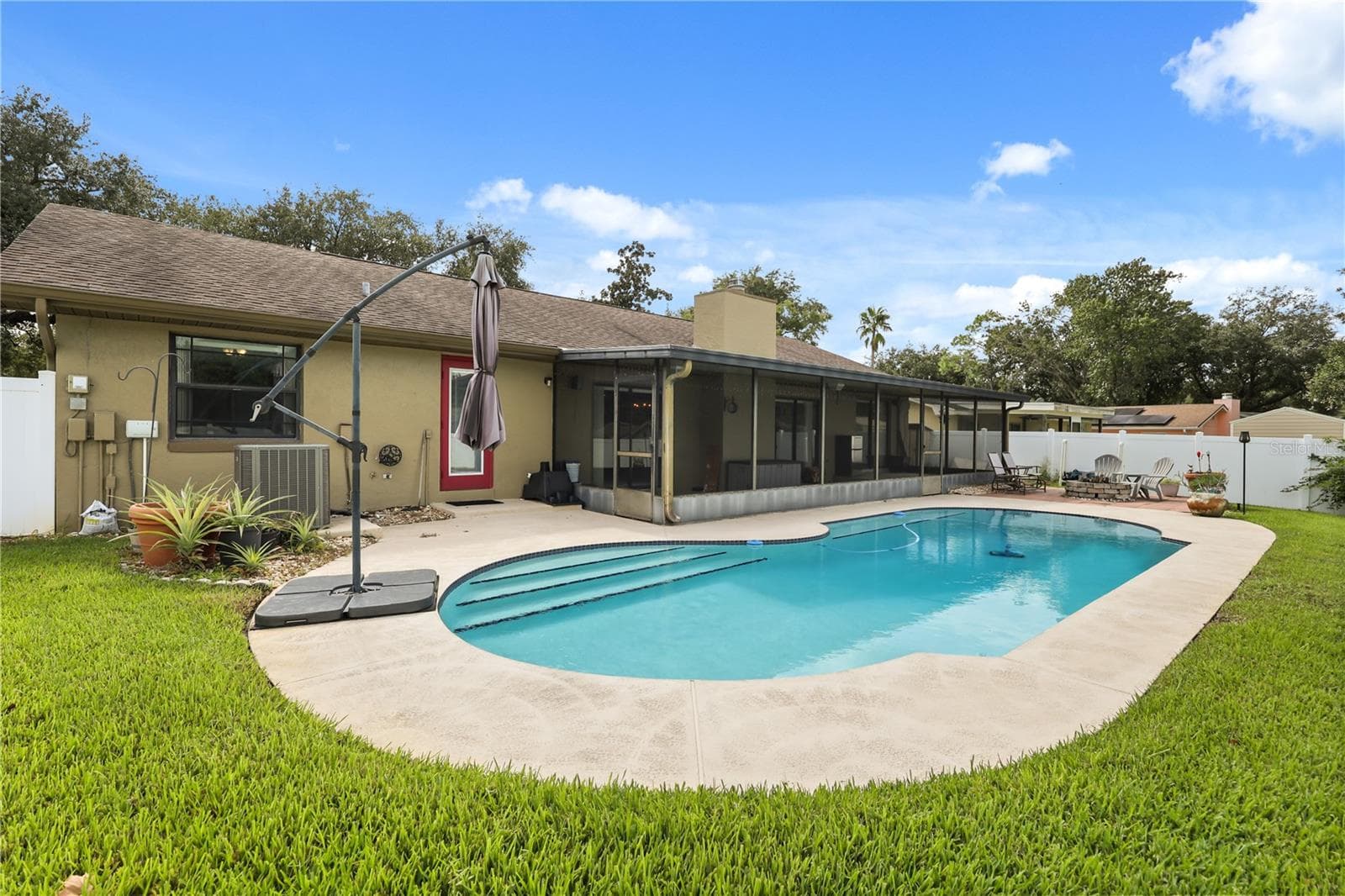 Single Family Residence at 1008 FOREST CIR, WINTER SPRINGS, photo 32 of 37