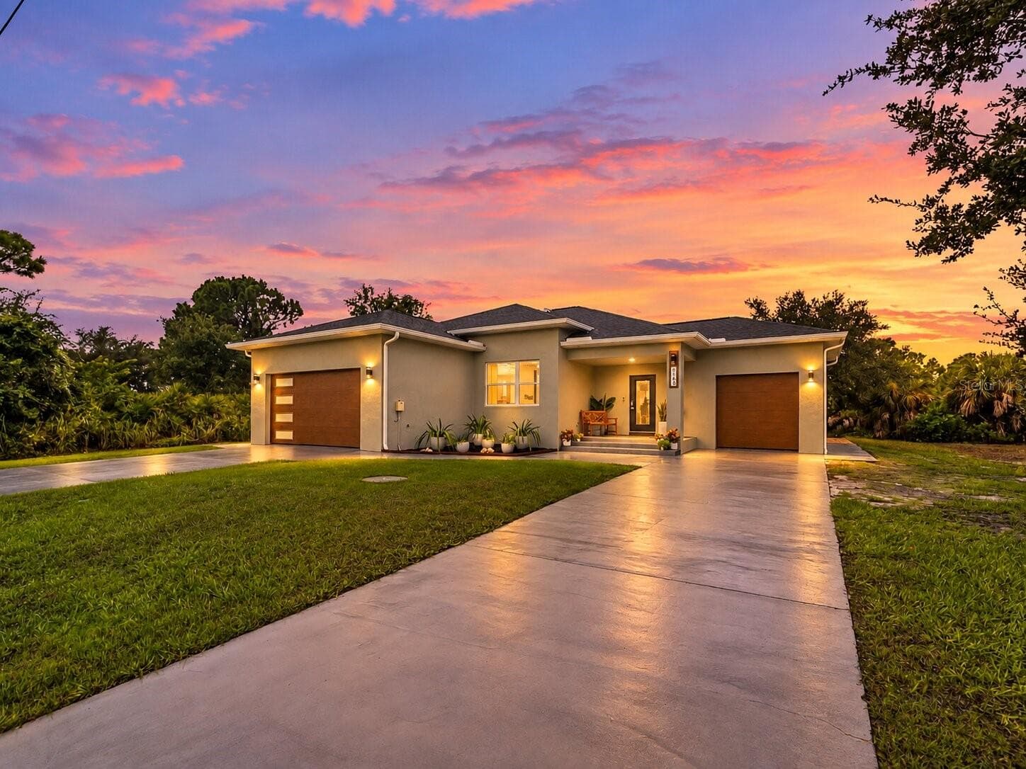 Twilight - 8163 WALBERT ST, PORT CHARLOTTE