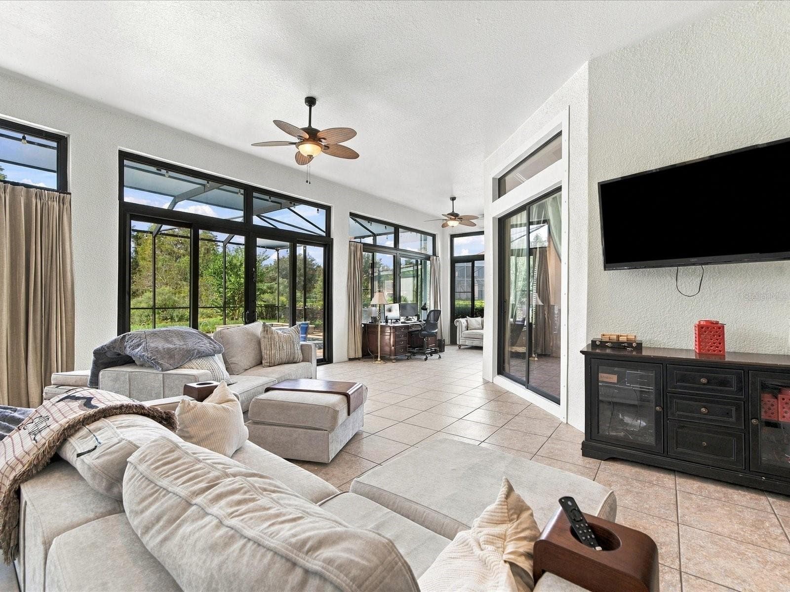 Single Family Residence at 17314 SAN ARINGO PL, LUTZ, photo 61 of 97