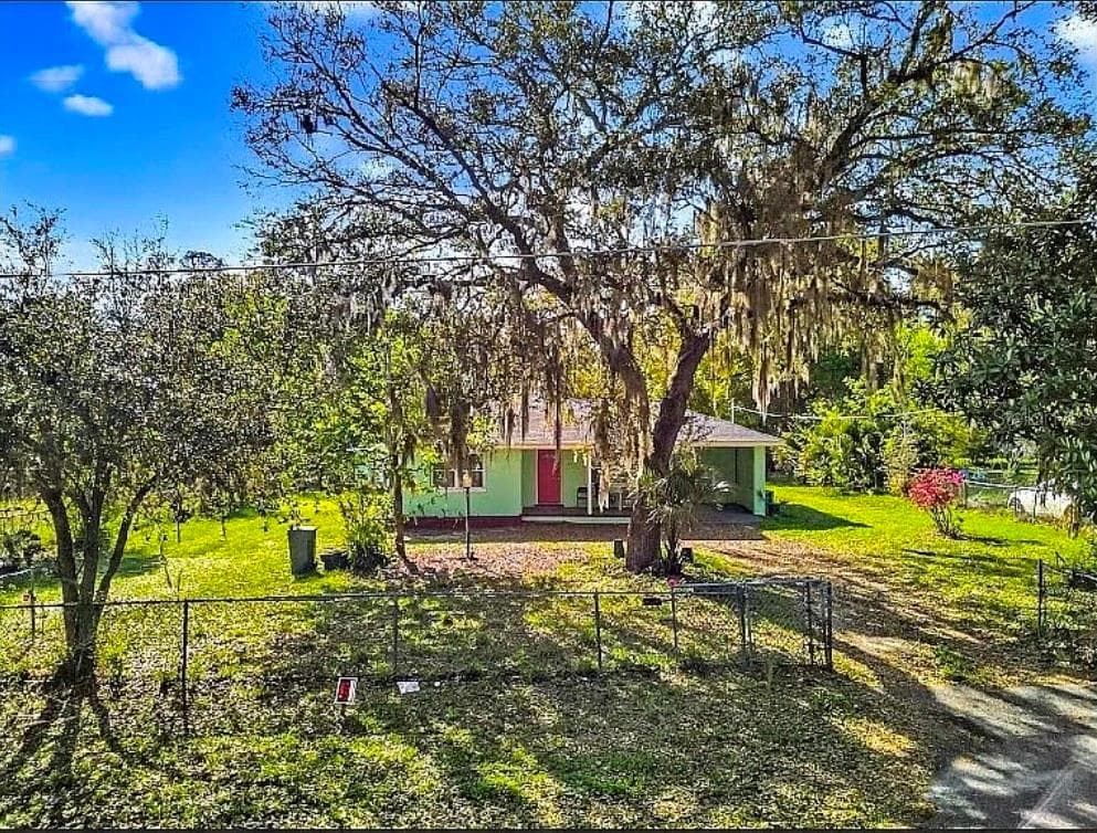 Single Family Residence at 2220 NW 1ST AVE, OCALA, photo 3 of 13