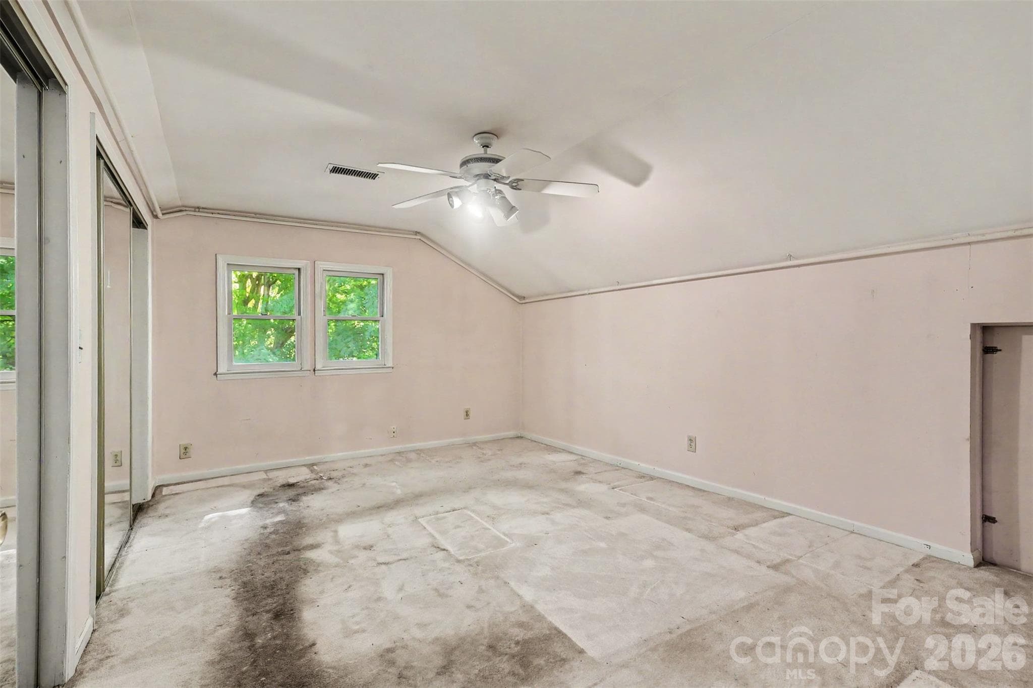 Single Family Residence at 510 Hawthorne Lane, Charlotte, photo 16 of 28