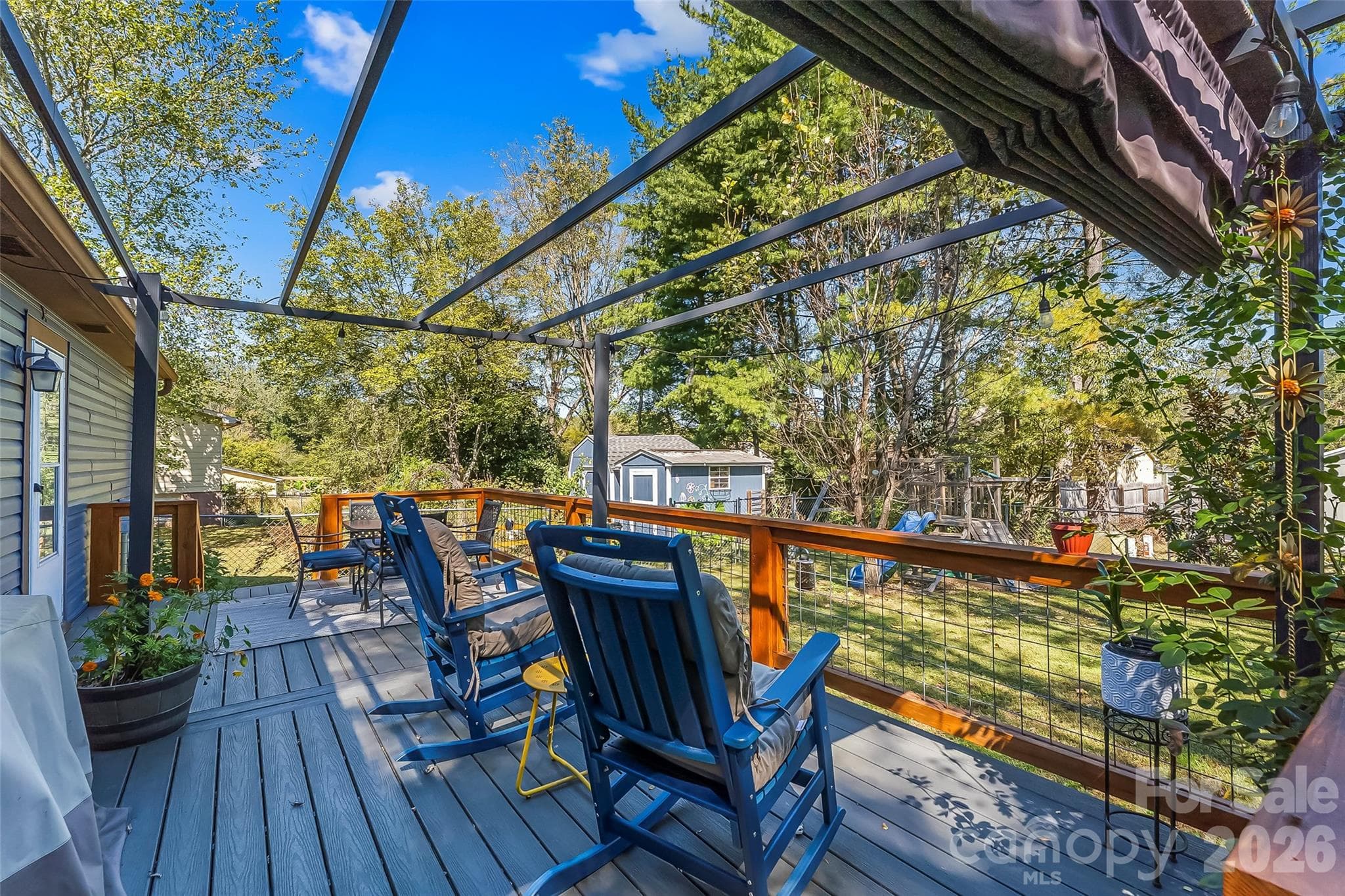 Single Family Residence at 23 E Silverleaf Drive, Hendersonville, photo 21 of 29