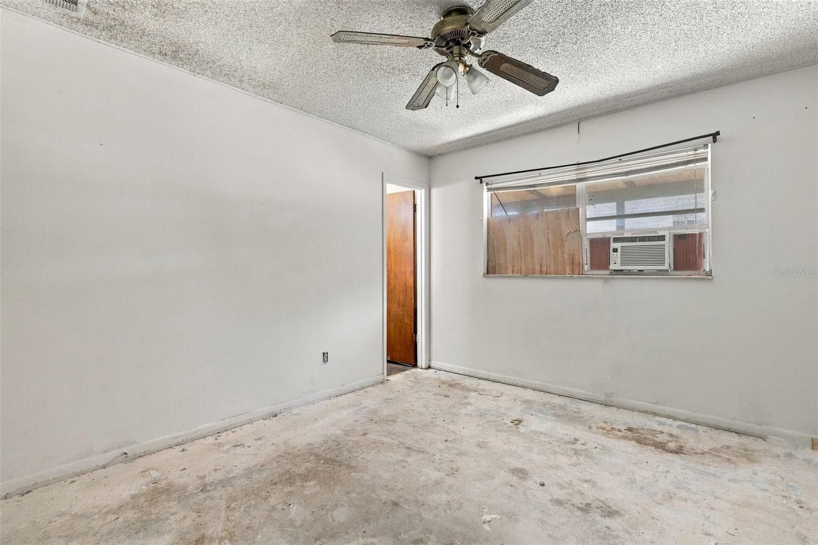Single Family Residence at 1101 WURST RD, OCOEE, photo 13 of 26