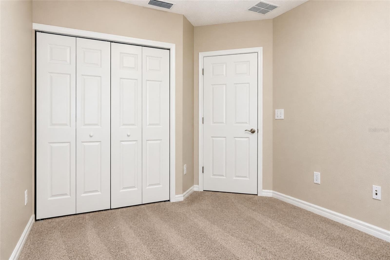 Townhouse at 5438 TRIPOLI DR, PALMETTO, photo 11 of 14