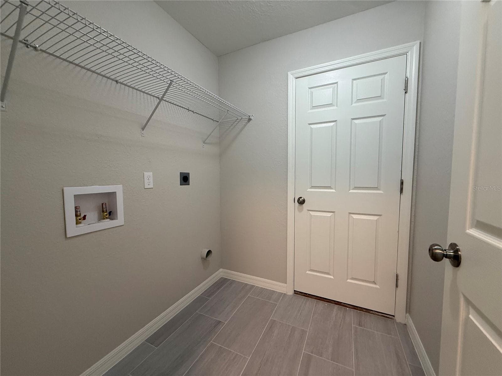 Single Family Residence at 13 LOCUST RUN, OCALA, photo 6 of 16