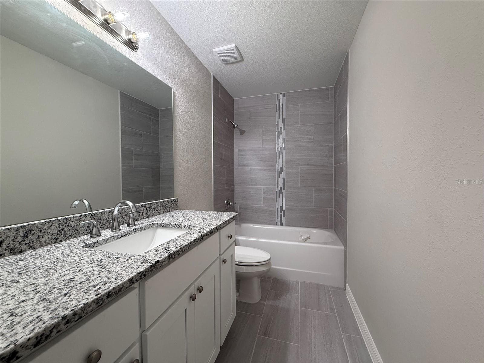 Single Family Residence at 13 LOCUST RUN, OCALA, photo 8 of 16