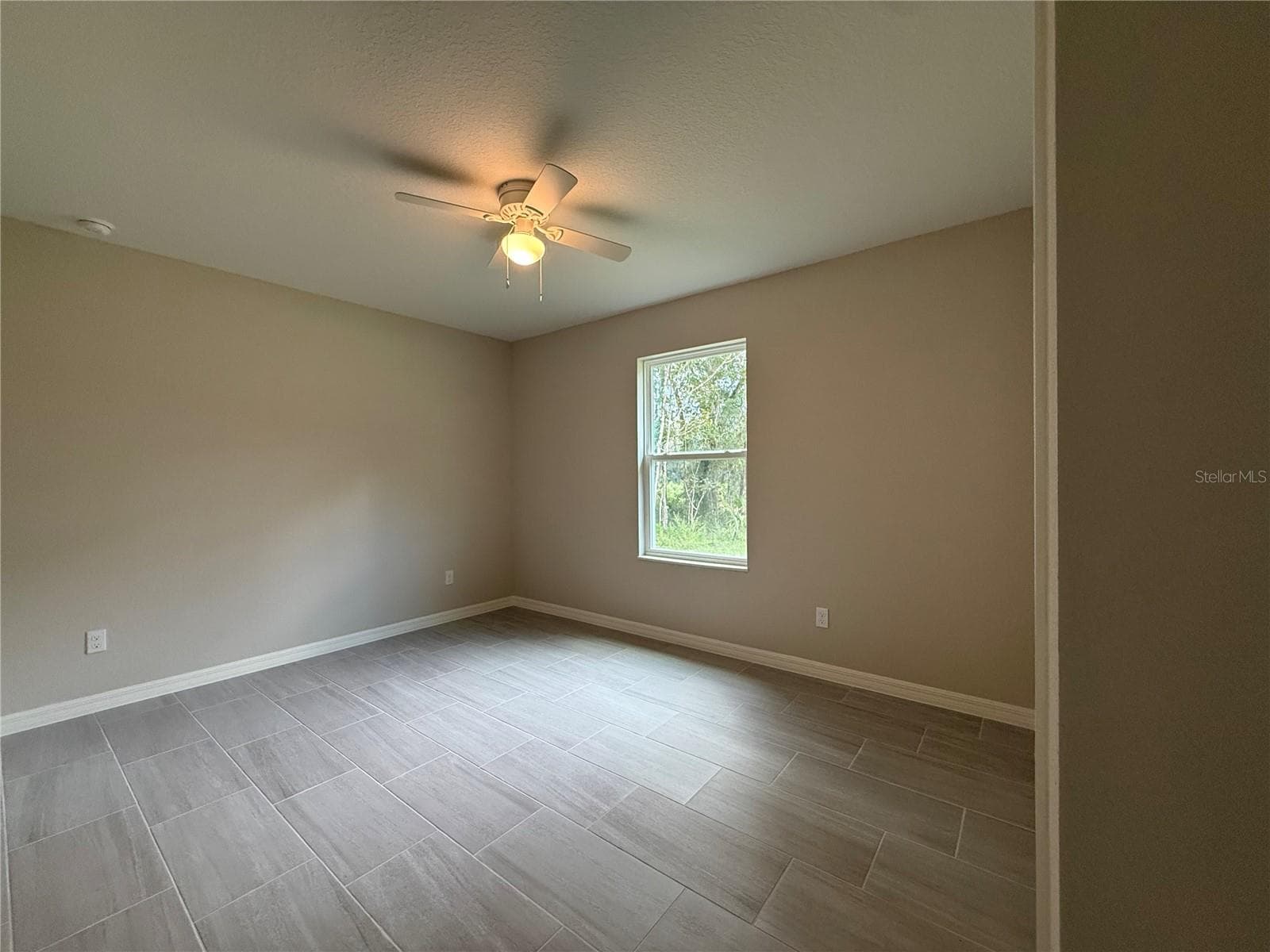 Single Family Residence at 13 LOCUST RUN, OCALA, photo 10 of 16