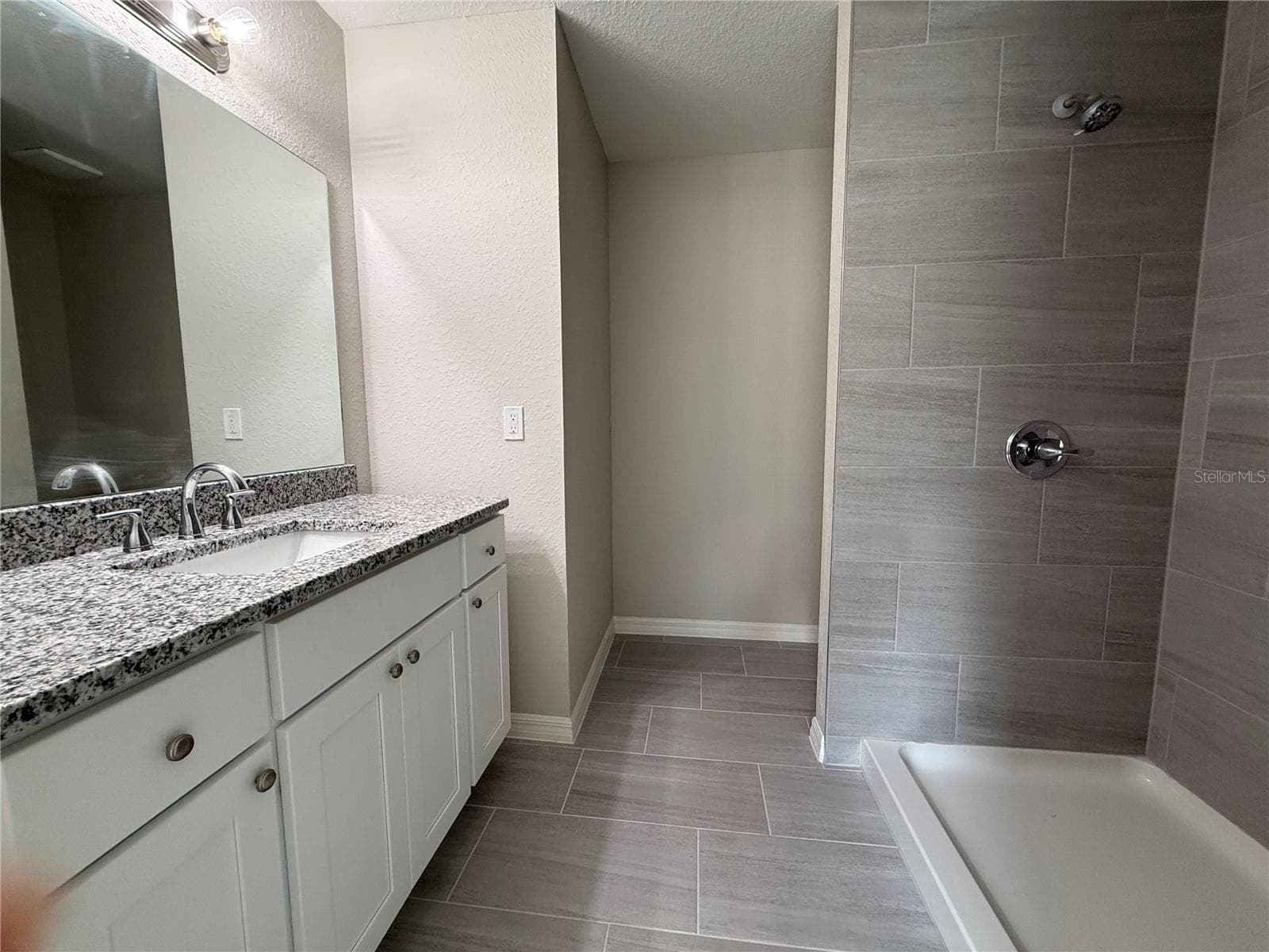 Single Family Residence at 13 LOCUST RUN, OCALA, photo 13 of 16
