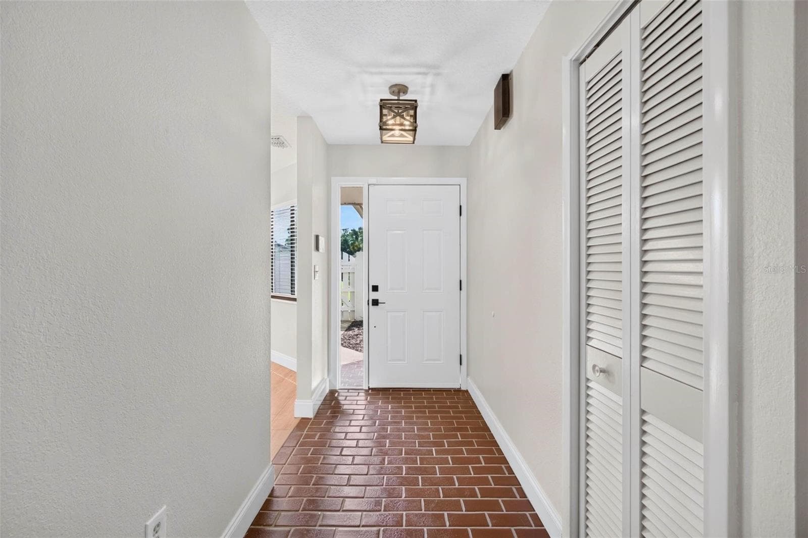 Villa at 456 LAKEVIEW DR #5, PALM HARBOR, photo 3 of 22