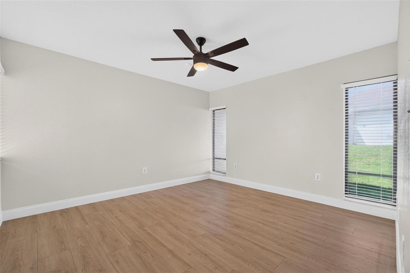 Villa at 456 LAKEVIEW DR #5, PALM HARBOR, photo 12 of 22