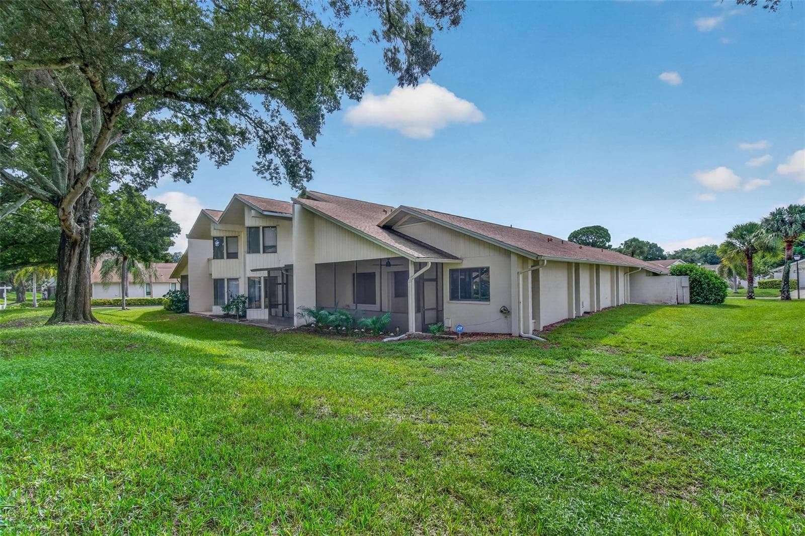 Villa at 456 LAKEVIEW DR #5, PALM HARBOR, photo 21 of 22