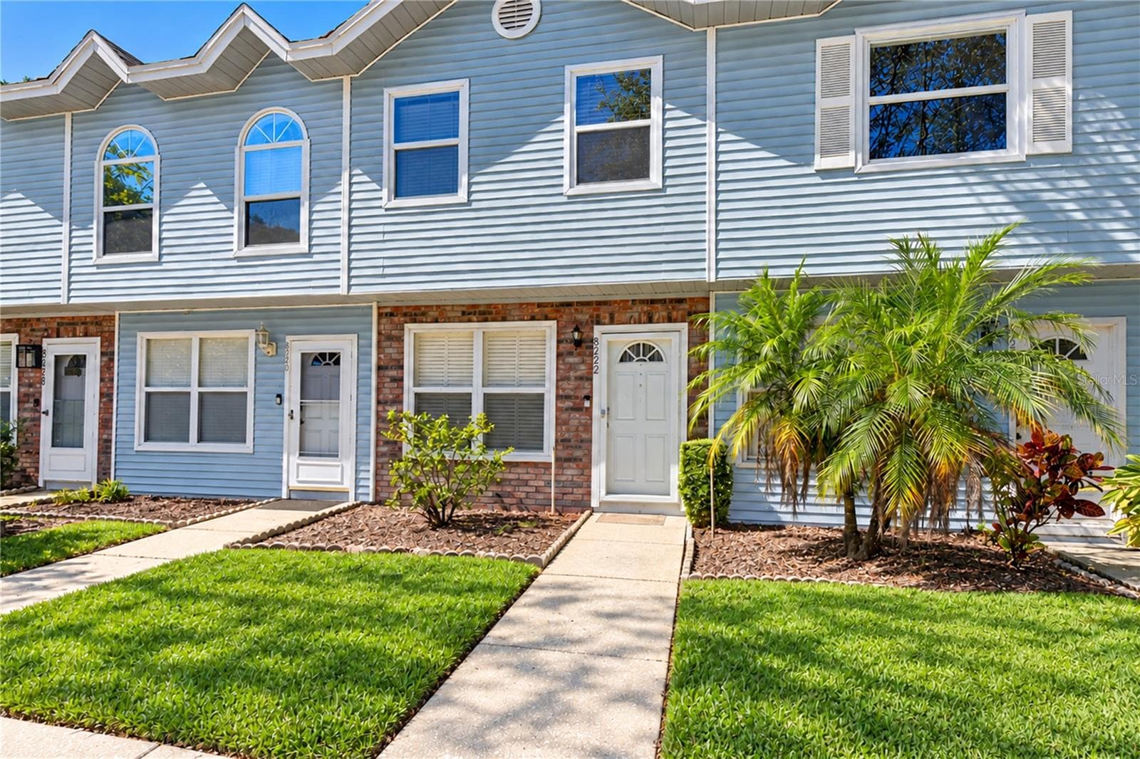 Townhouse at 8622 COBBLER PL, TAMPA, photo 4 of 39