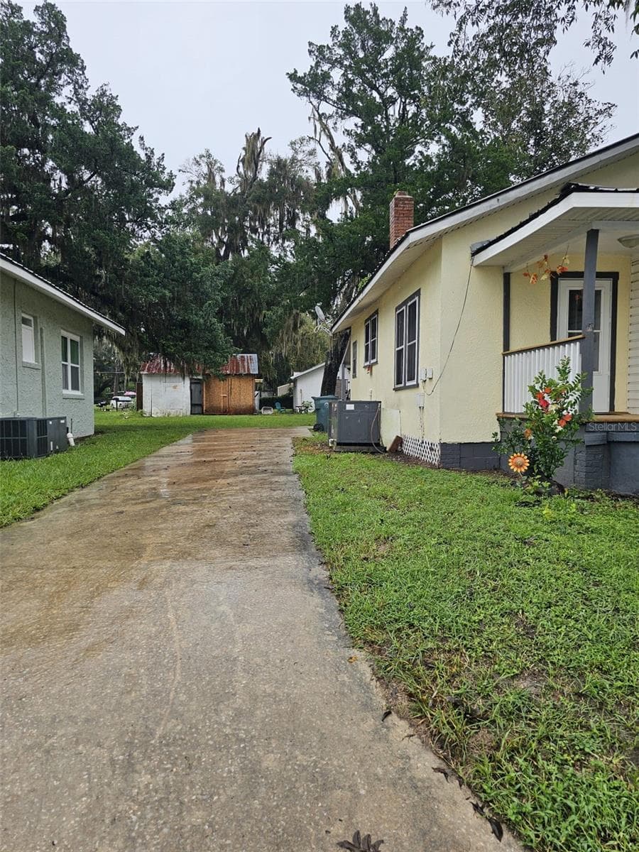 Single Family Residence at 623 NE 8TH AVE, OCALA, photo 3 of 14