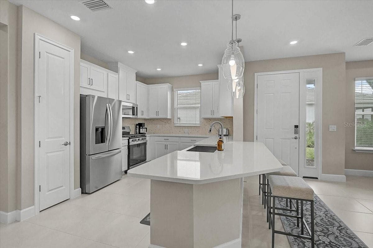 Villa at 7782 WANING MOON WAY, SARASOTA, photo 4 of 66