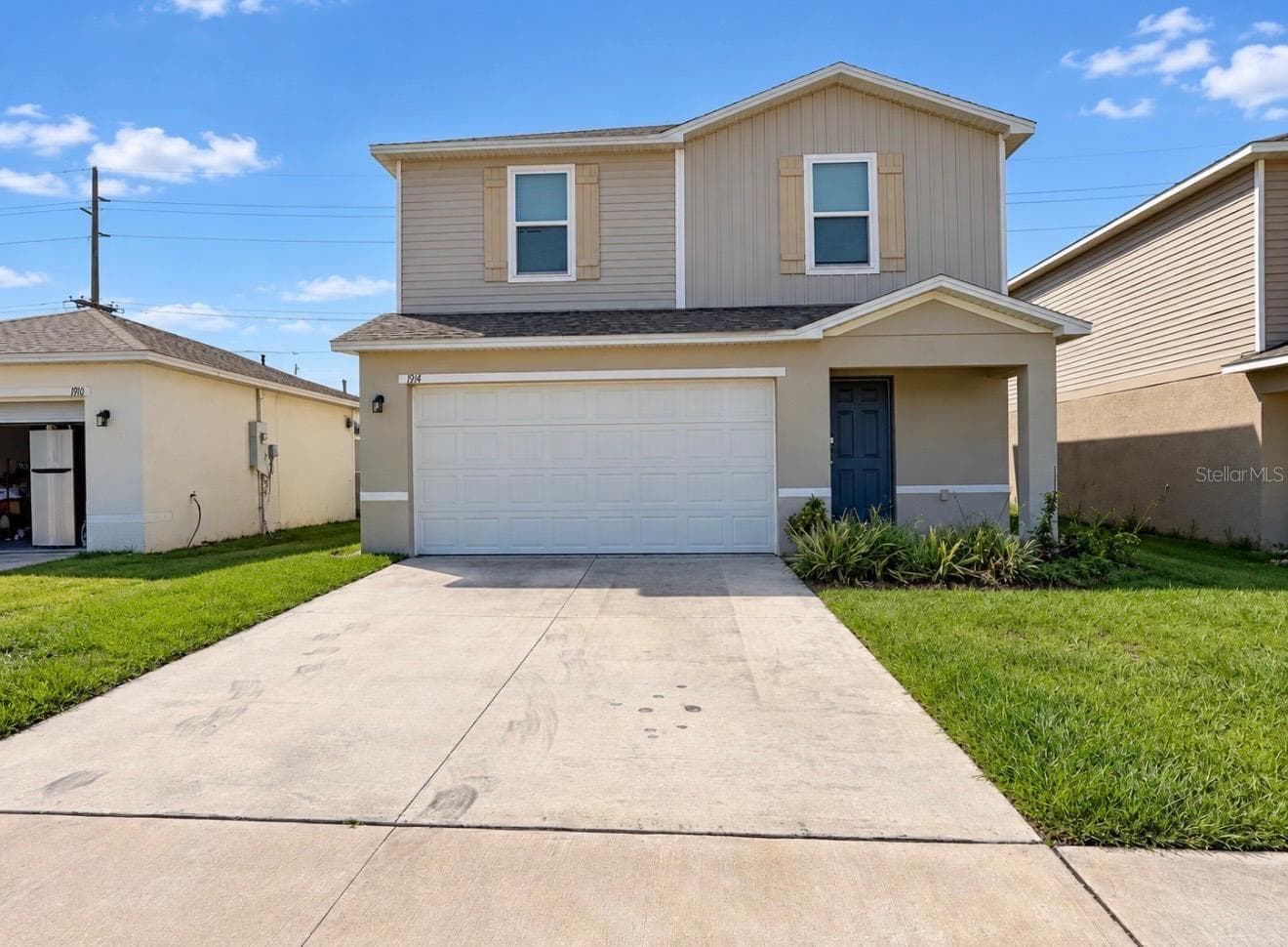 1914 GOLDEN BEAK DR