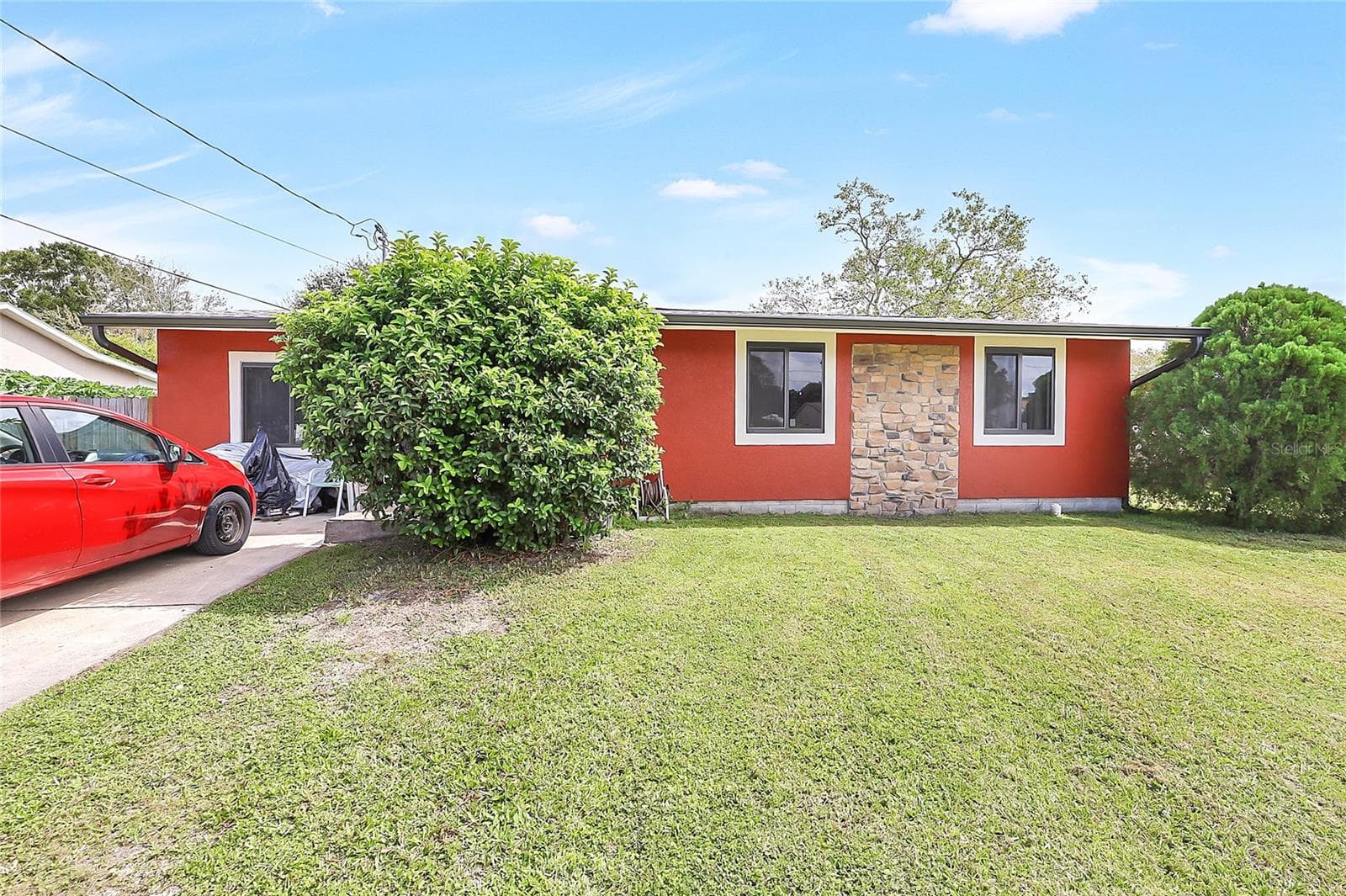 Single Family Residence at 21 S PALM AVE, KISSIMMEE, photo 2 of 22