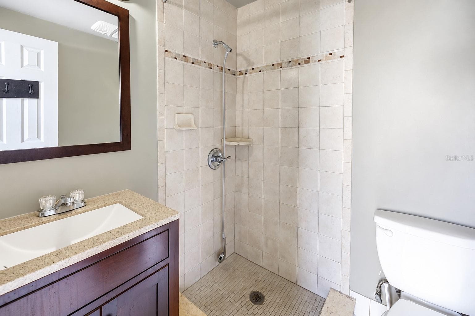 ADU Studio Bath - 21 S PALM AVE, KISSIMMEE