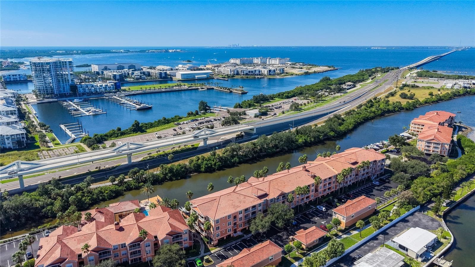 Condominium at 5000 CULBREATH KEY WAY #8-207, TAMPA, photo 6 of 67