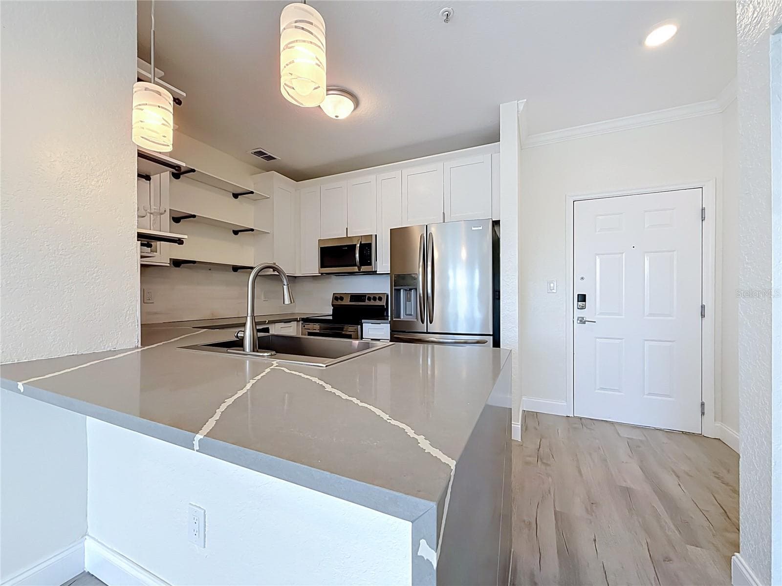 Condominium at 5000 CULBREATH KEY WAY #8-207, TAMPA, photo 16 of 67