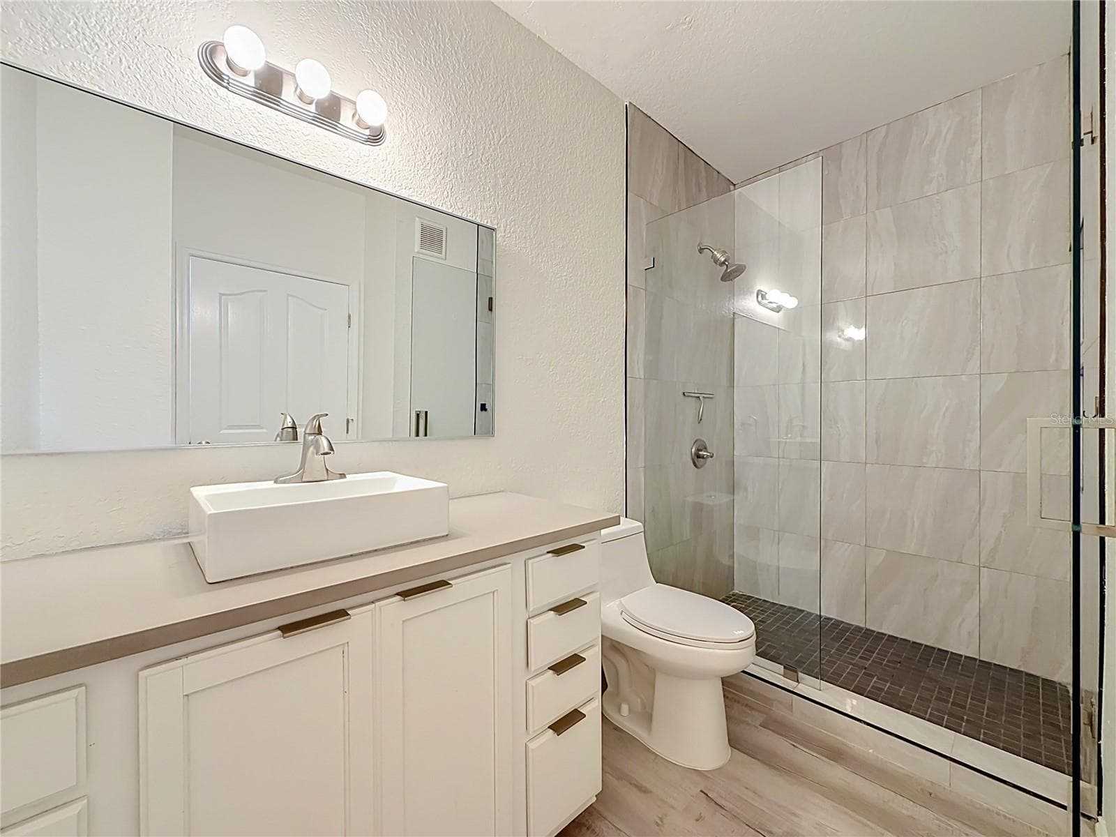 Condominium at 5000 CULBREATH KEY WAY #8-207, TAMPA, photo 34 of 67