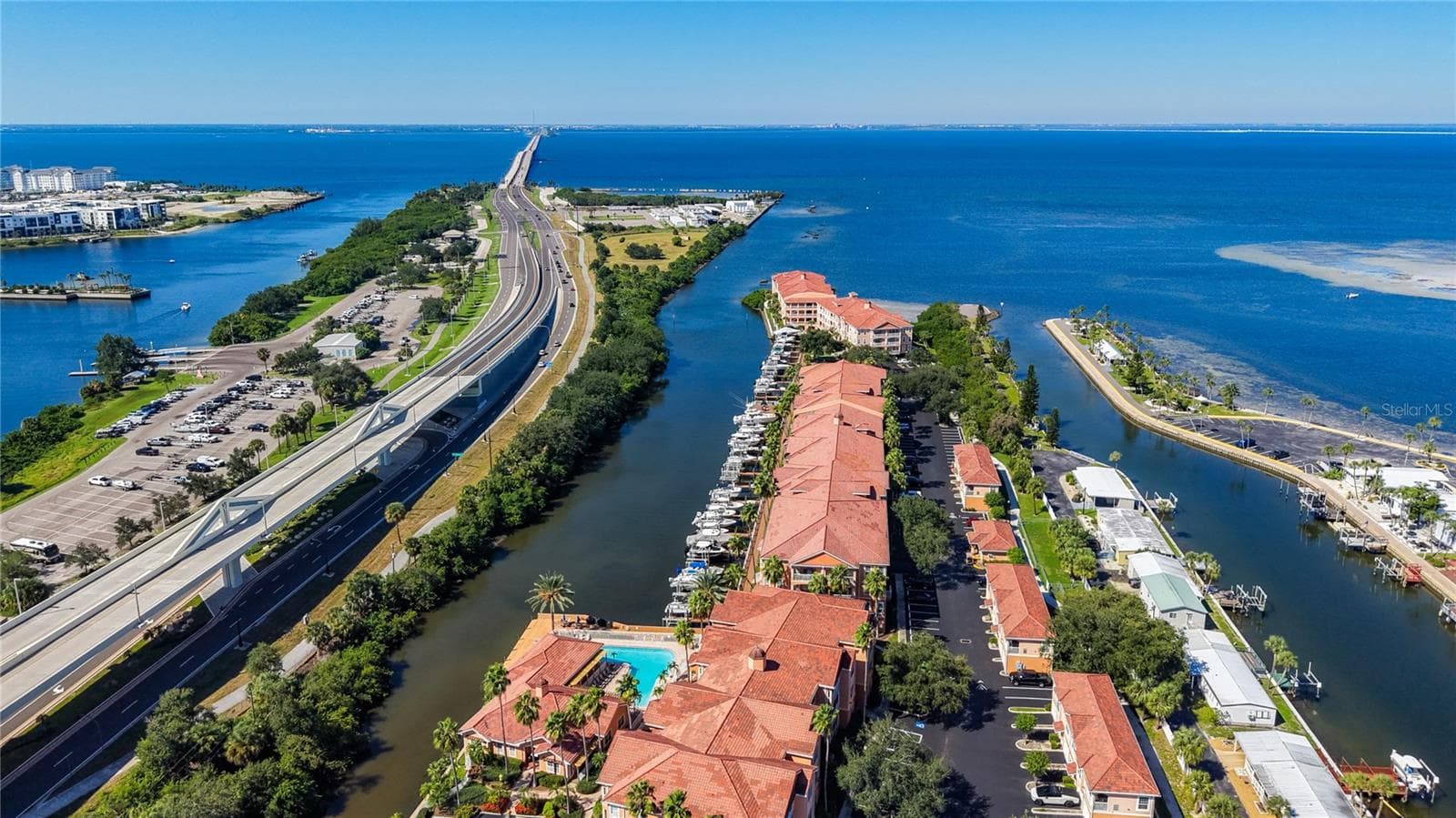 Condominium at 5000 CULBREATH KEY WAY #8-207, TAMPA, photo 3 of 67