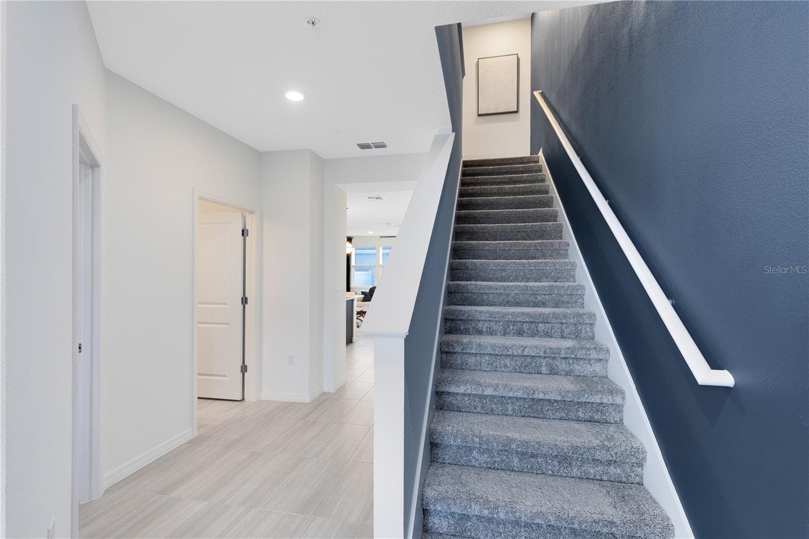 Model Home Design Only. Pictures and furnishings are for illustrative purposes only. Elevations, colors and options may vary. Furniture is for model home staging only. - 4528 ORCHARD VIEW ALLEY, CLERMONT