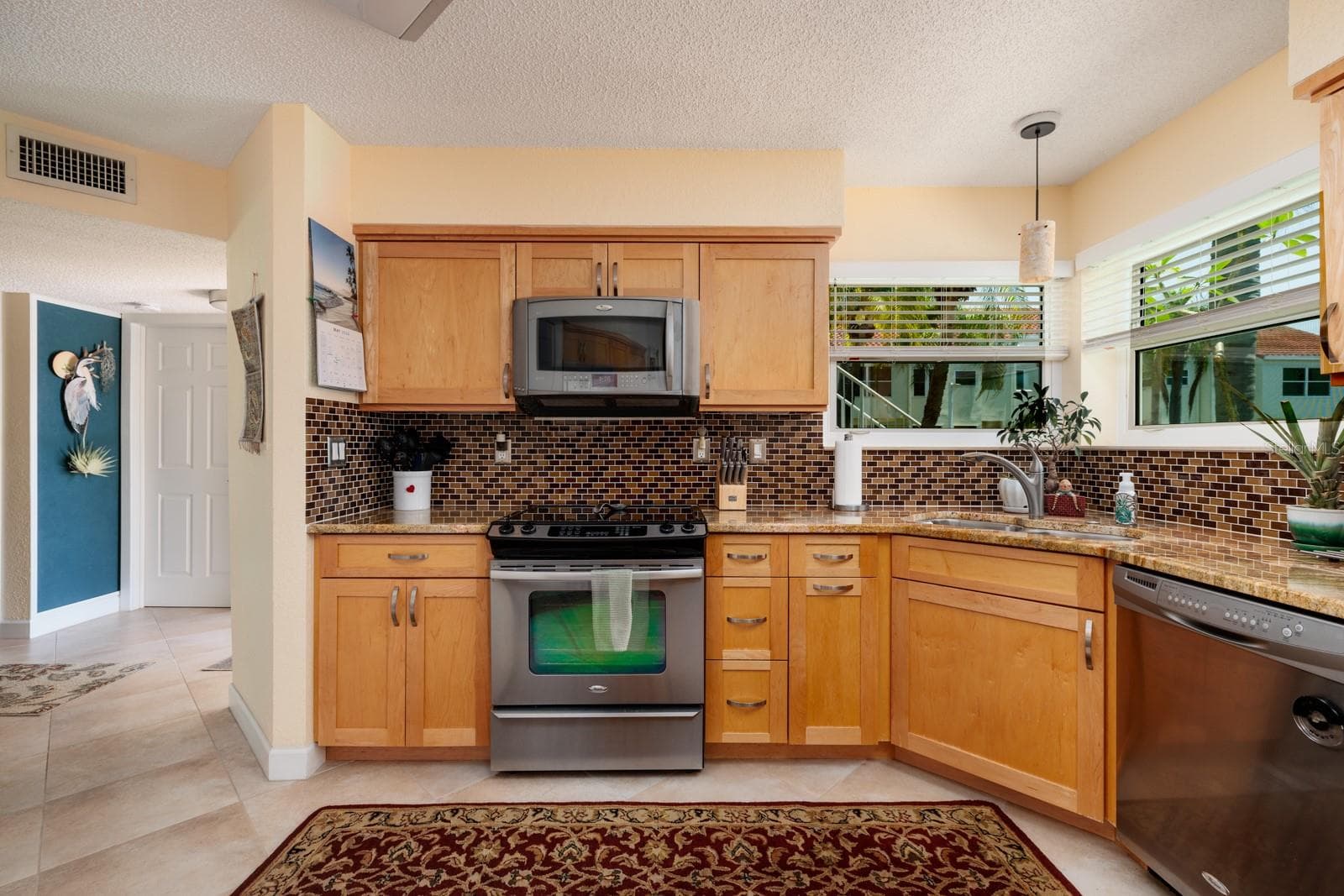 Condominium at 6011 BAHIA DEL MAR BLVD #150, ST PETERSBURG, photo 12 of 61