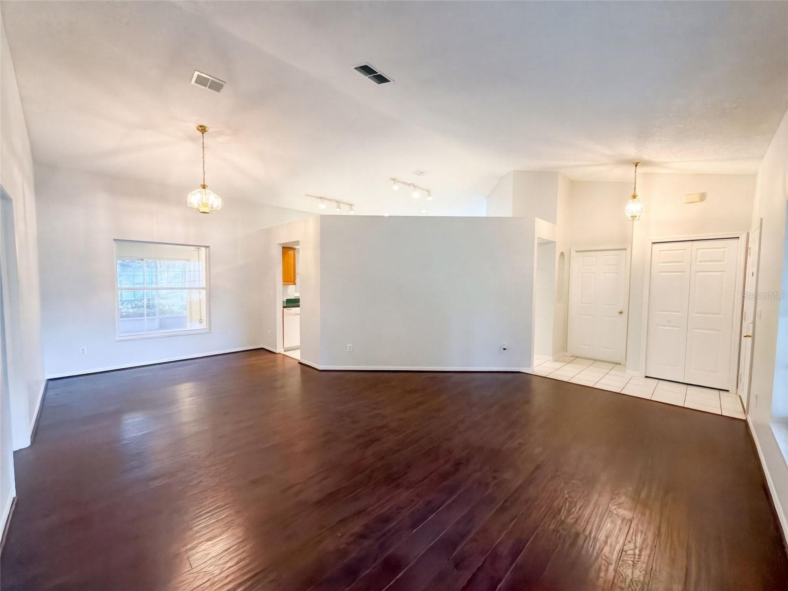 Single Family Residence at 11535 CLAIR PL, CLERMONT, photo 3 of 25