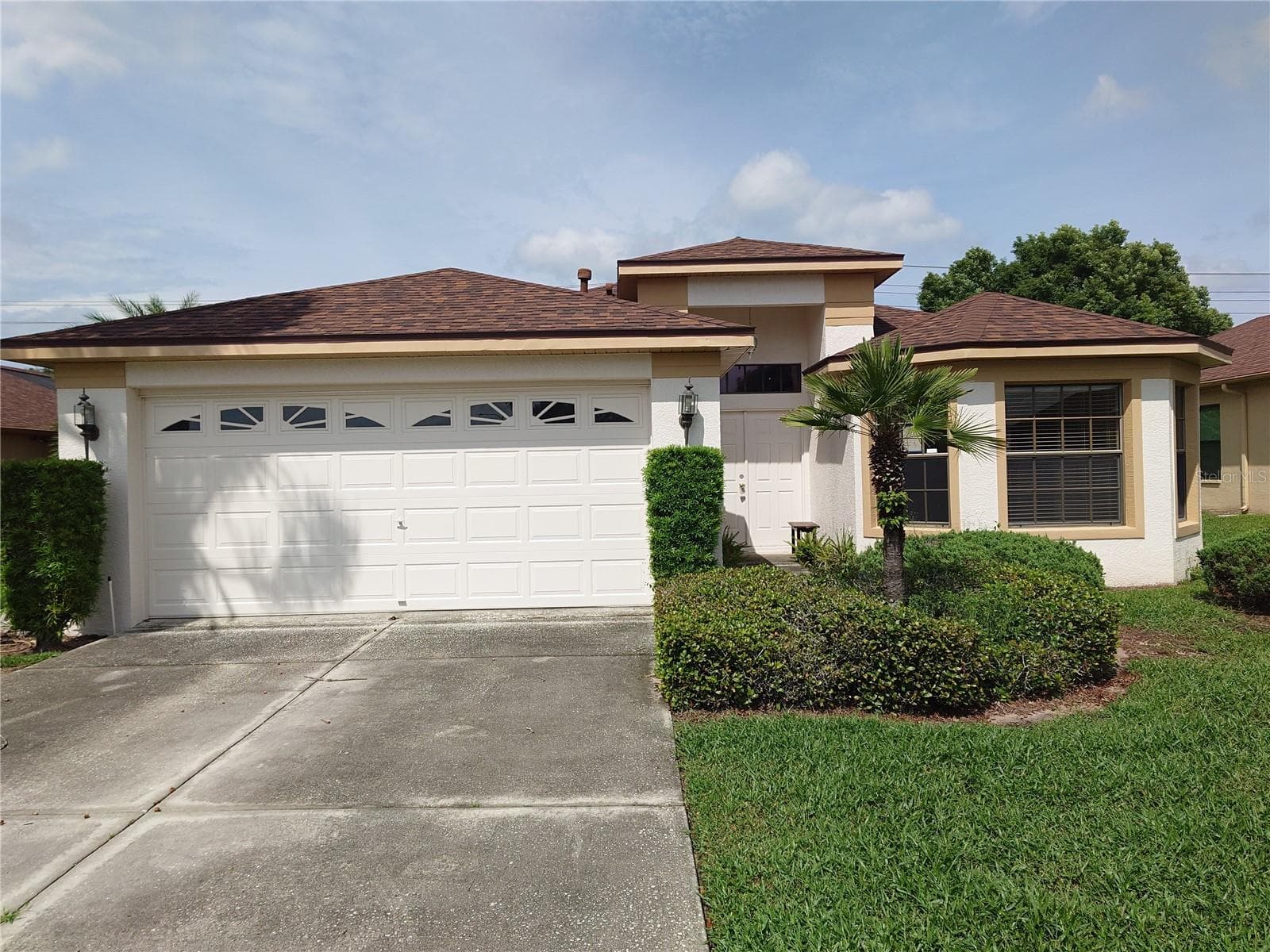 9335 CREEKSIDE CT