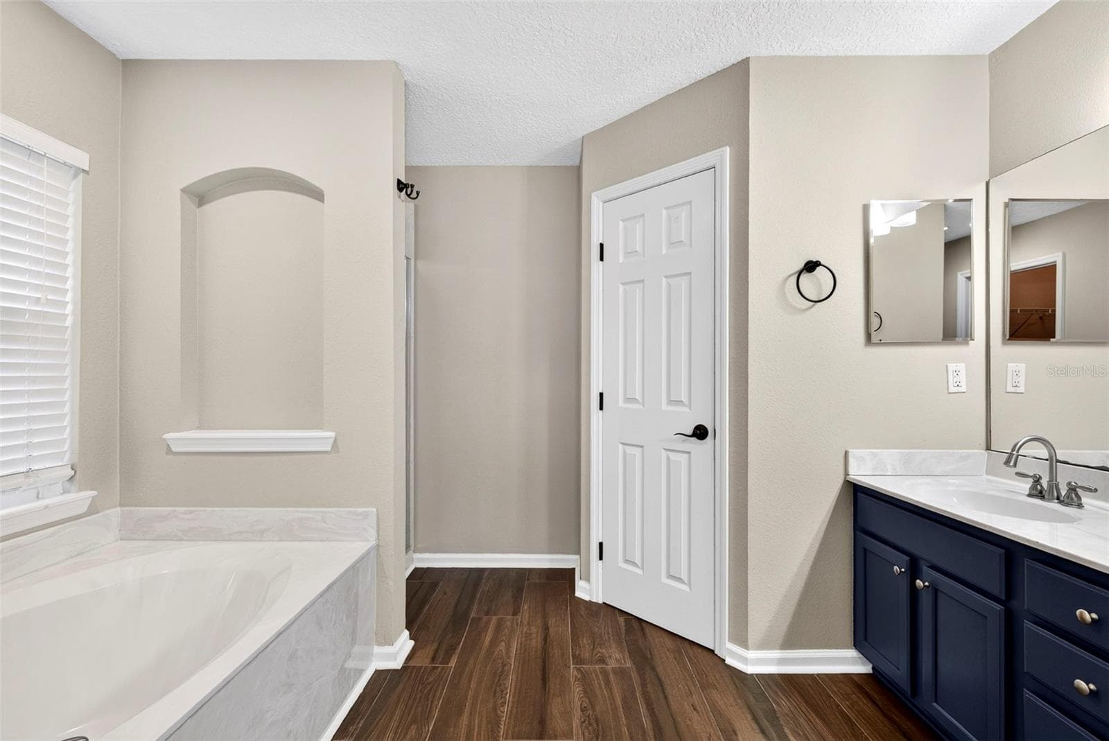 Primary Bath - 4683 ILAH RD N, JACKSONVILLE