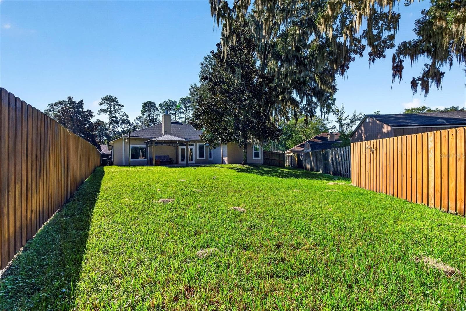 Back Yard - 4683 ILAH RD N, JACKSONVILLE