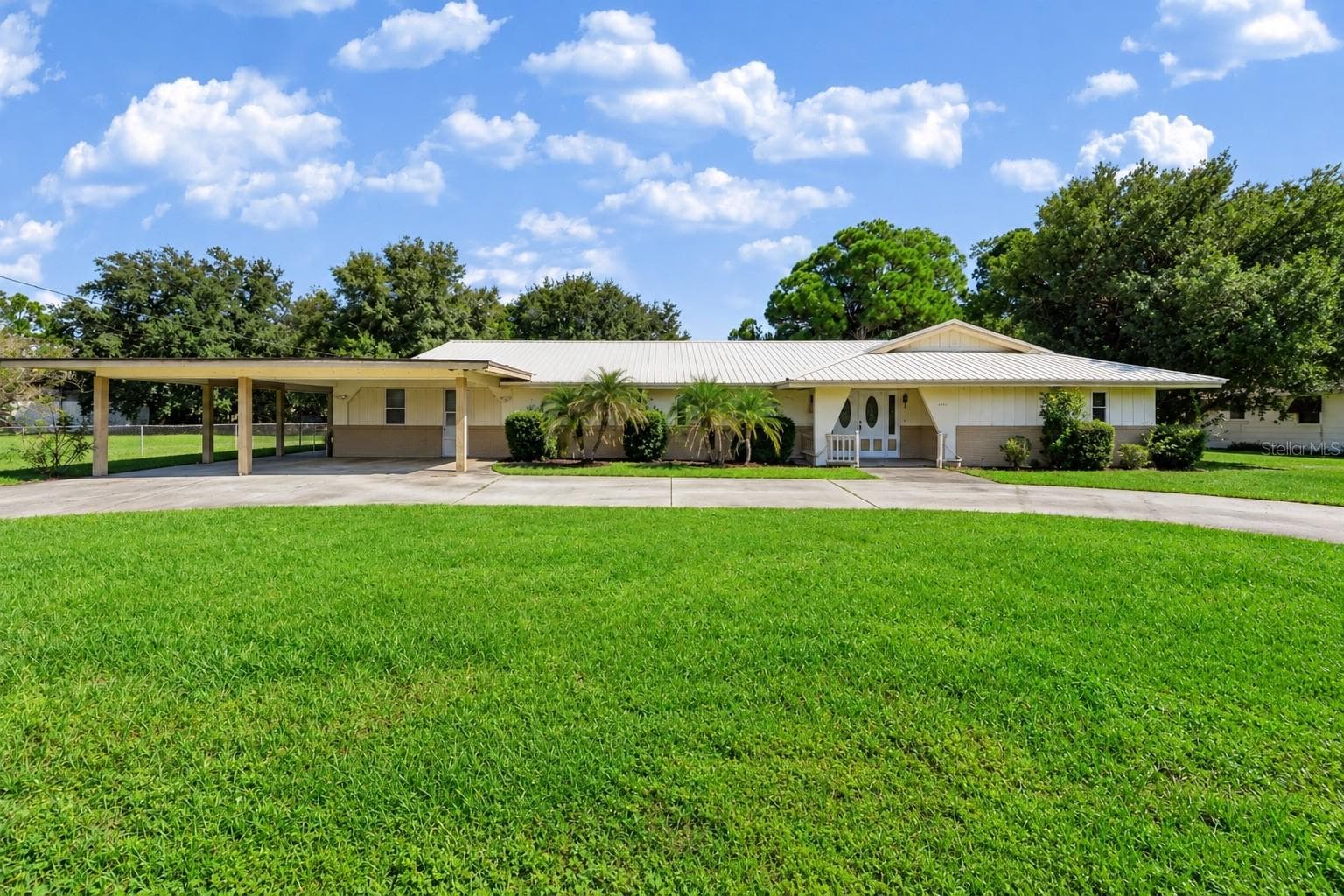 Single Family Residence at 4811 MAC DONALD ST, LAKE WALES, photo 2 of 53