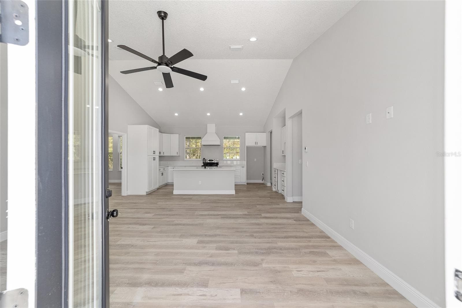 ENTRY WAY - 760 NE 152ND TER, WILLISTON