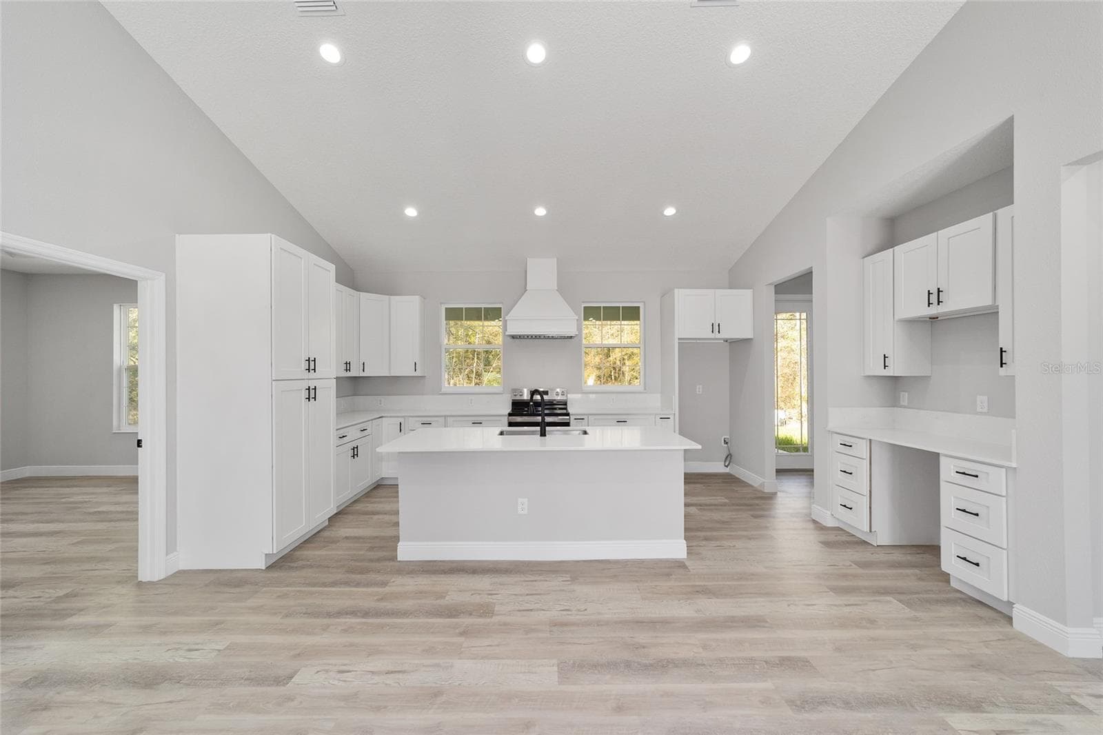 KITCHEN - 760 NE 152ND TER, WILLISTON