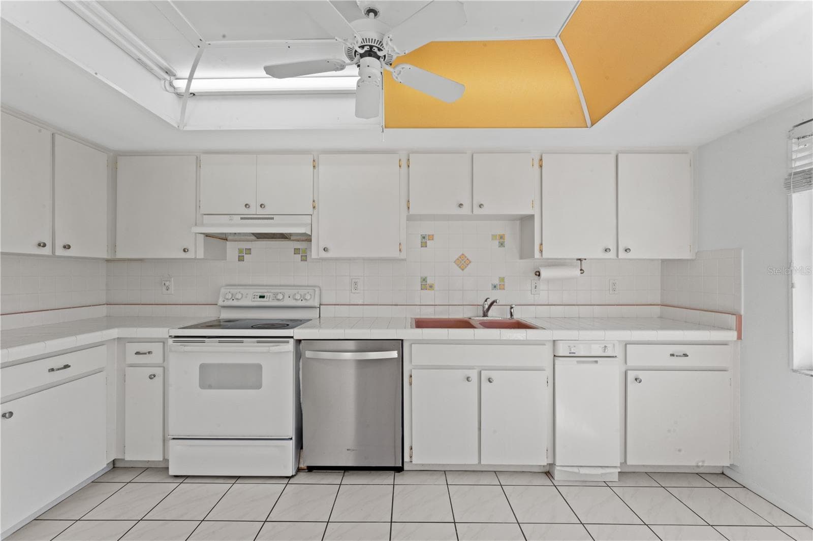 Villa at 145 POOLE PL, OLDSMAR, photo 10 of 34