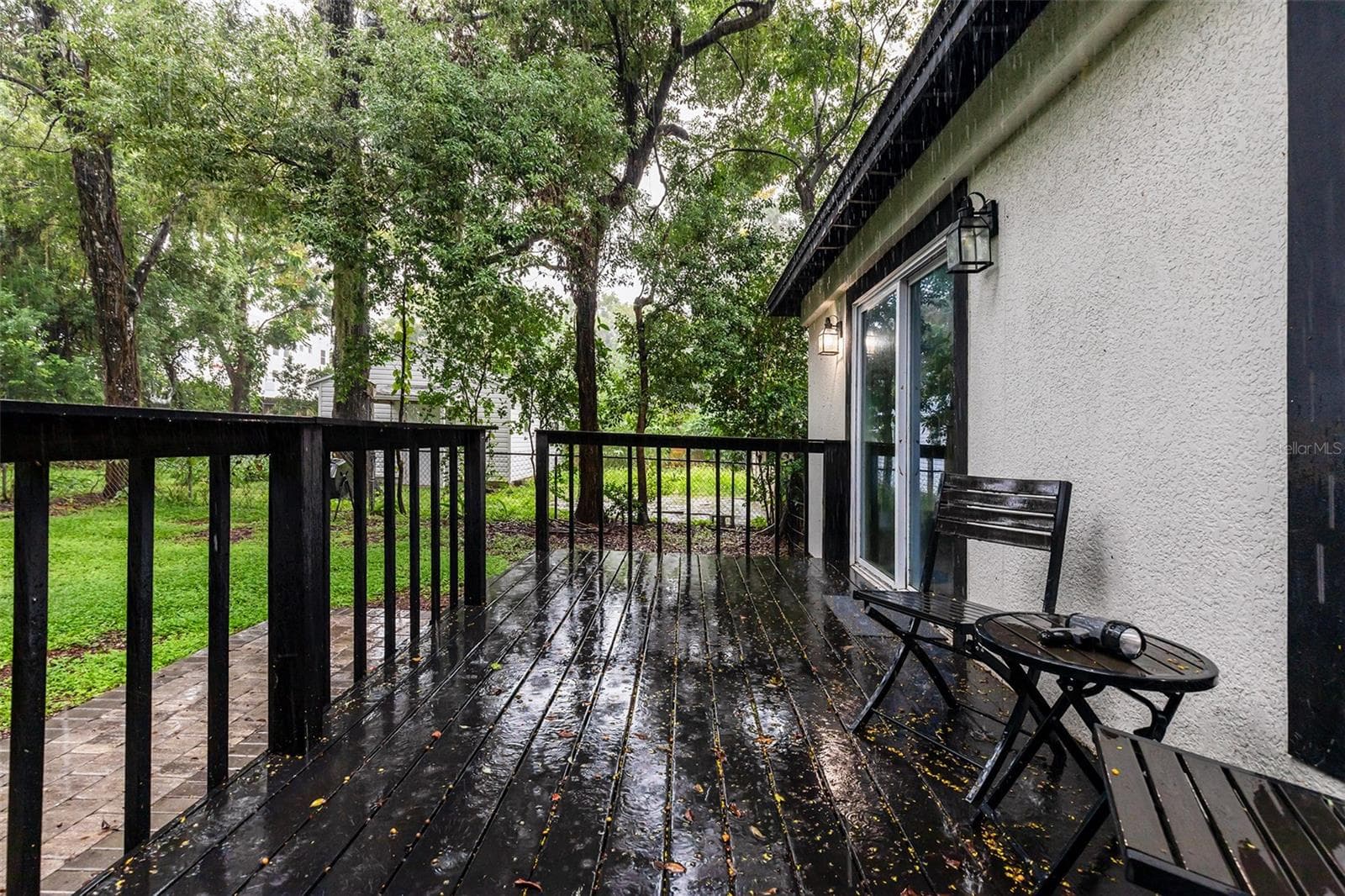 Backyard + Open Wood Deck - 101 S GLENWOOD AVE, ORLANDO