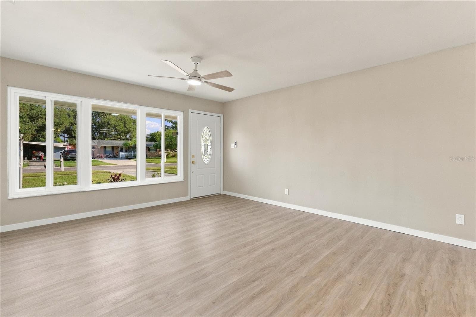 Single Family Residence at 4428 OHIO AVE, TAMPA, photo 3 of 38