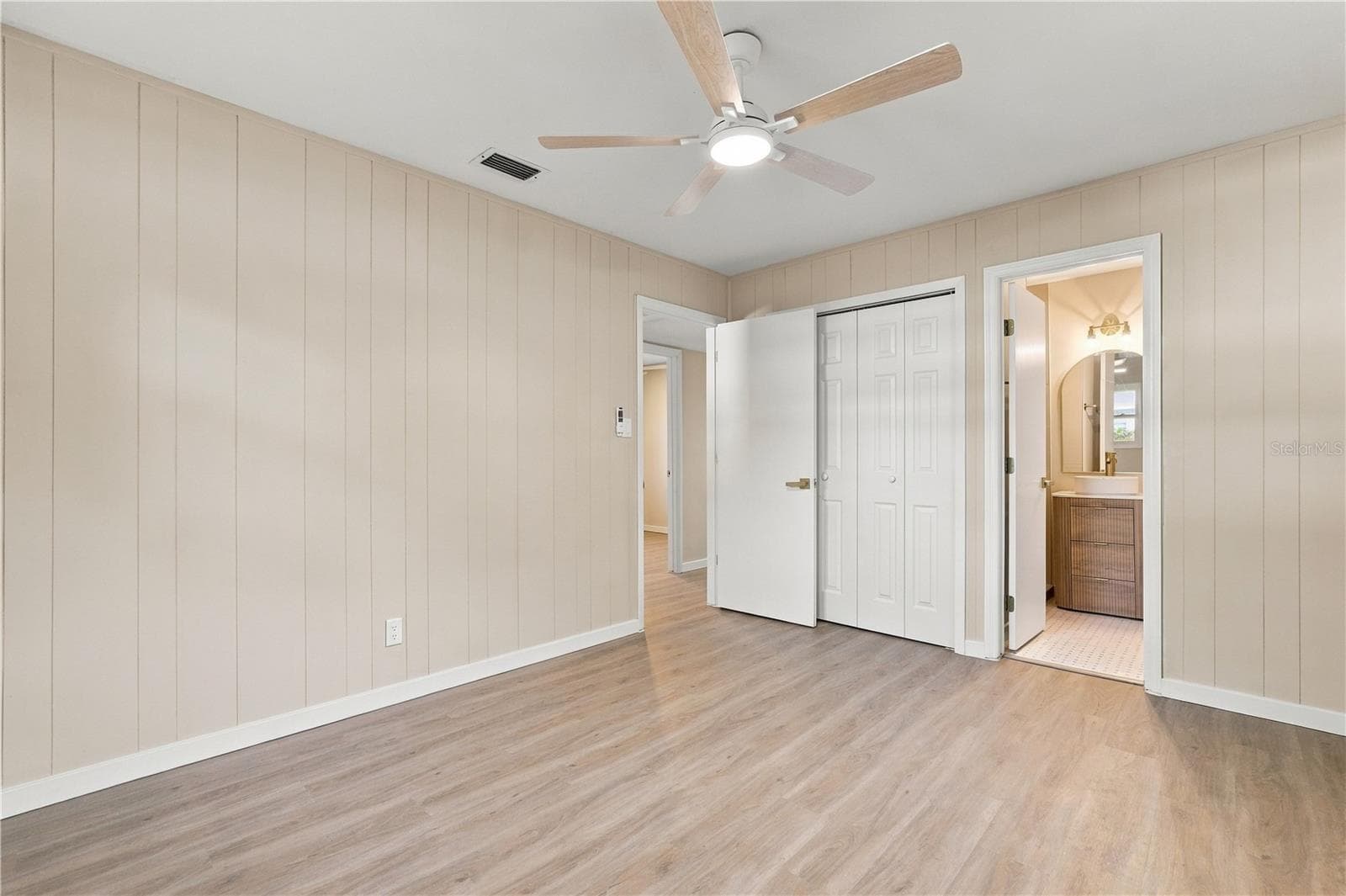 Single Family Residence at 4428 OHIO AVE, TAMPA, photo 11 of 38