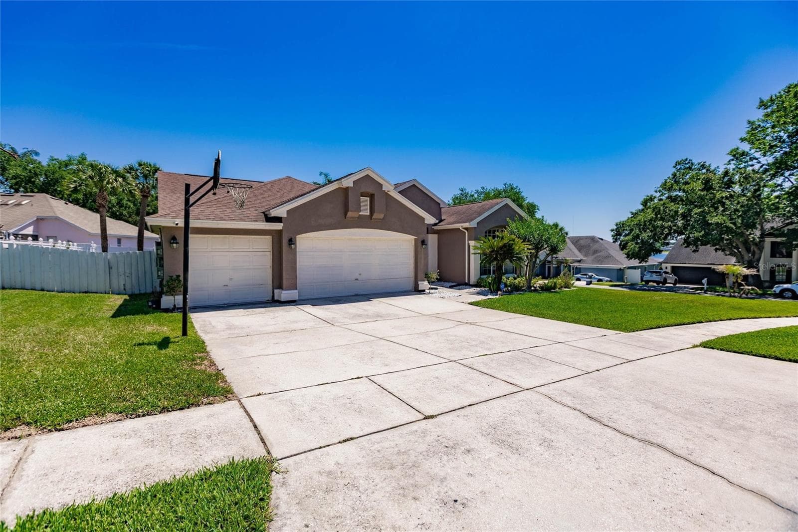 Single Family Residence at 1361 OLYMPIA PARK CIR, OCOEE, photo 2 of 40