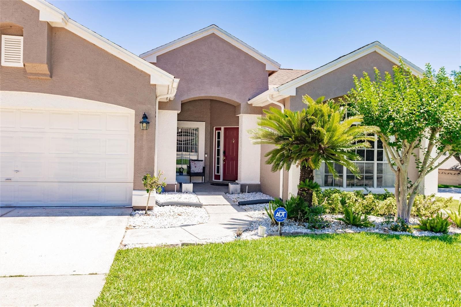 Single Family Residence at 1361 OLYMPIA PARK CIR, OCOEE, photo 4 of 40