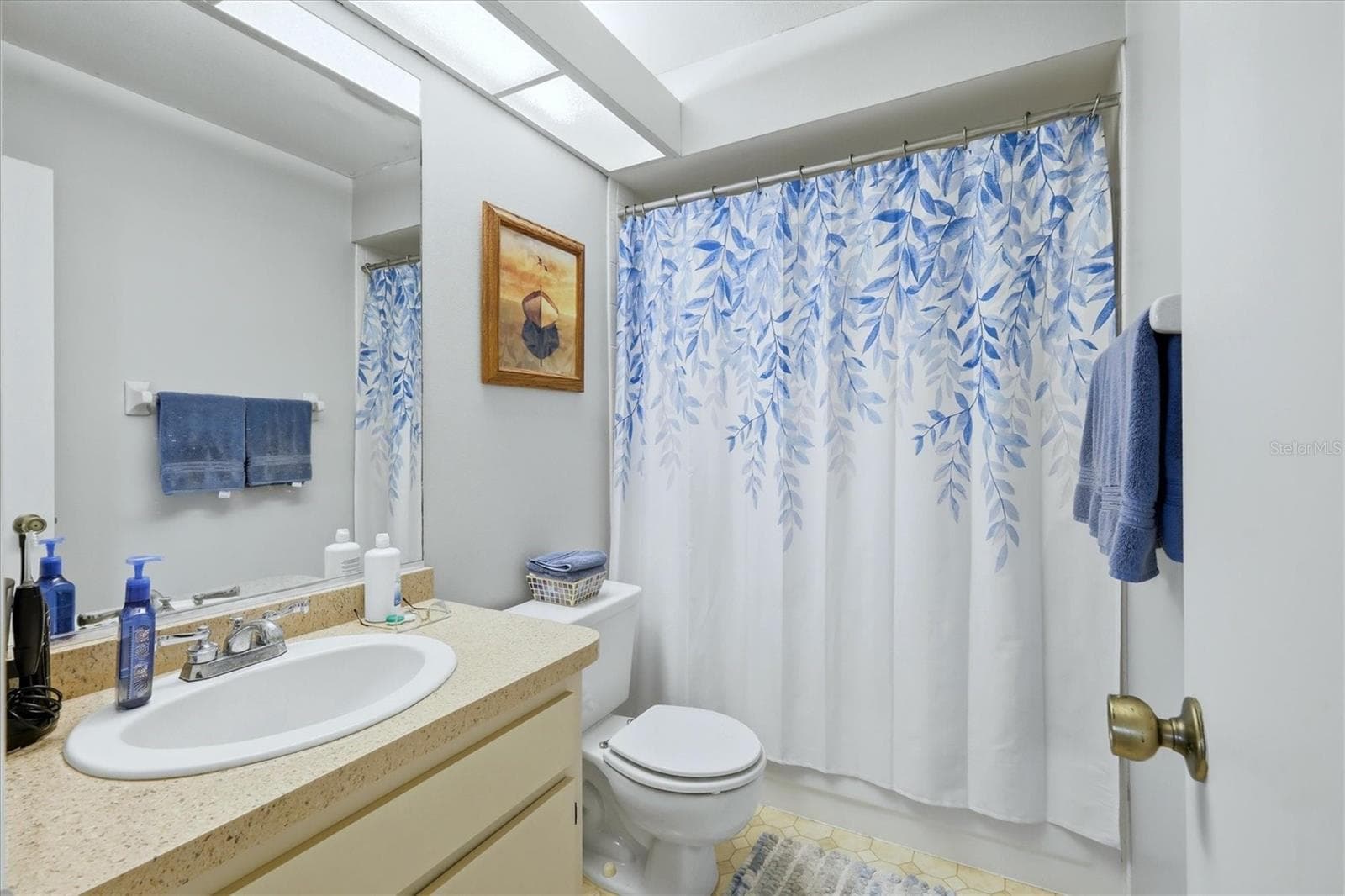 Townhouse at 4173 CENTER POINTE CIR #87B, SARASOTA, photo 17 of 25