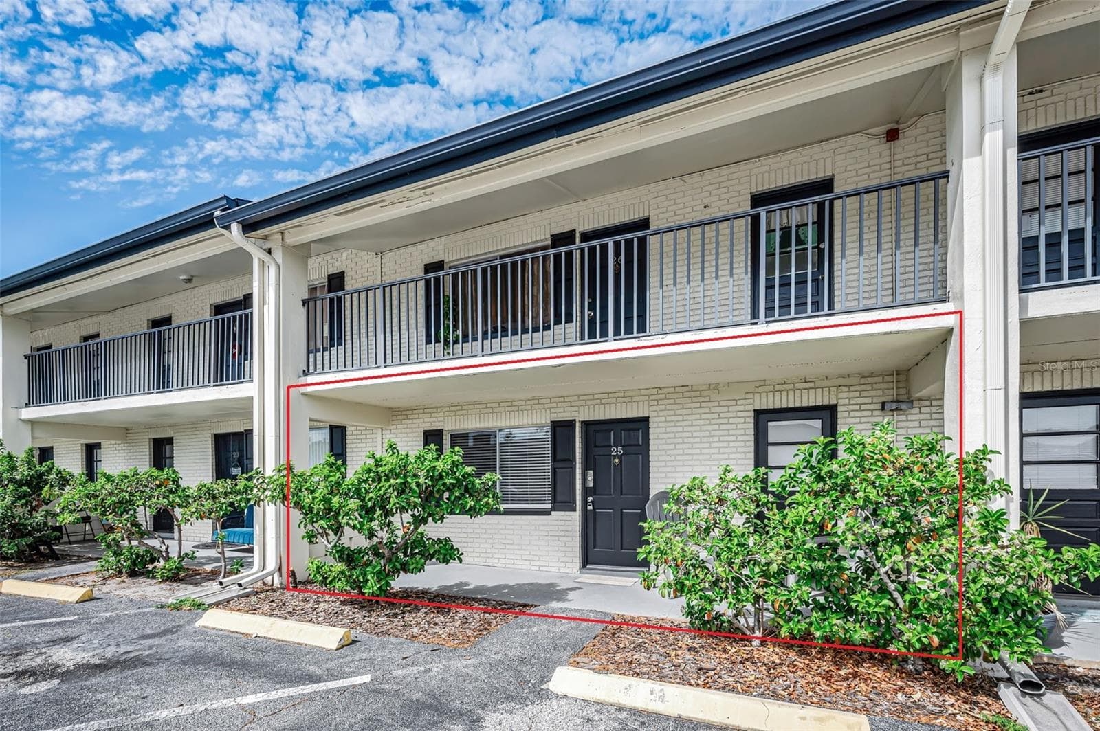 Condominium at 2 N FERNWOOD AVE #25, CLEARWATER, photo 2 of 33