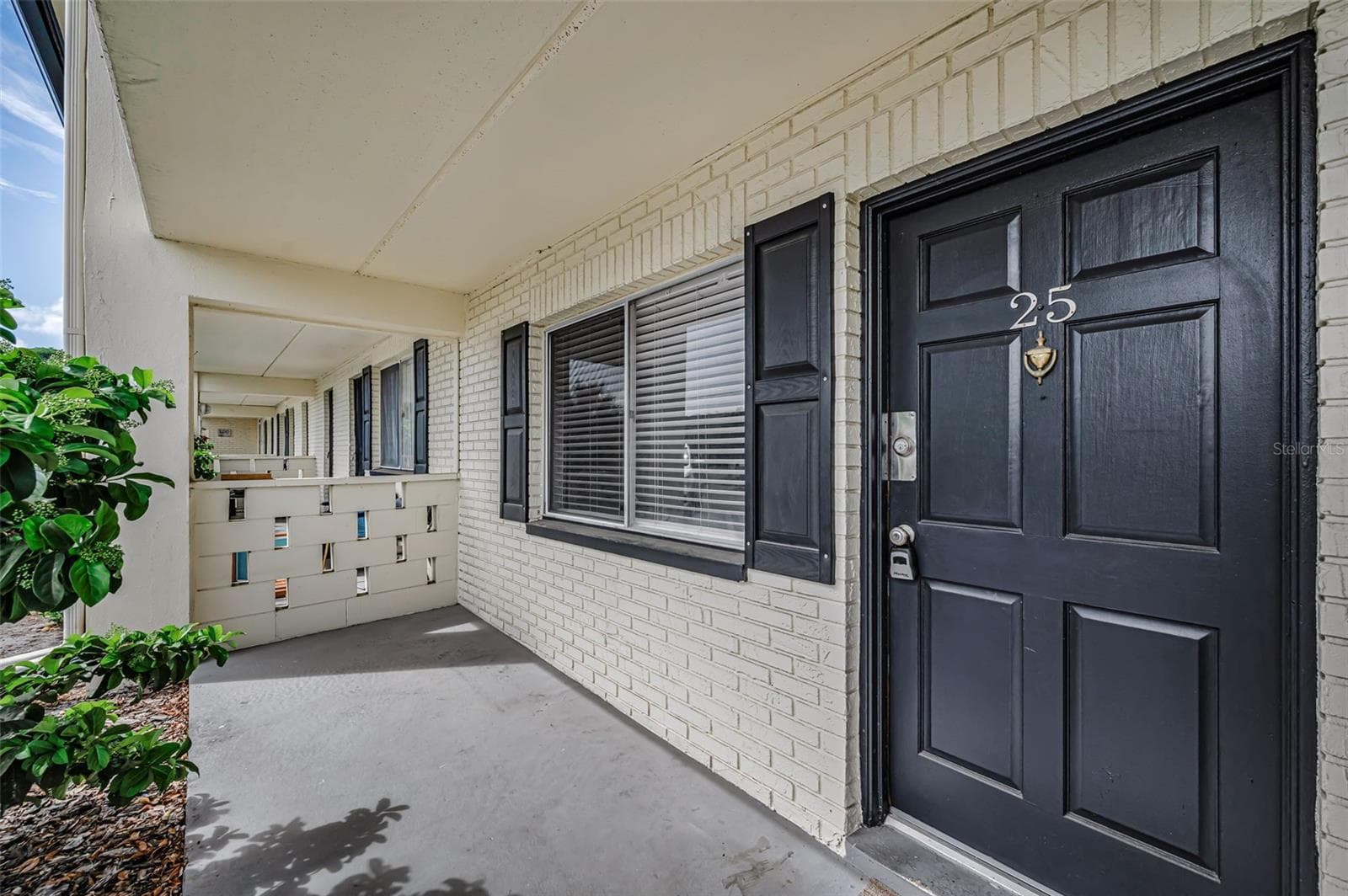 Condominium at 2 N FERNWOOD AVE #25, CLEARWATER, photo 4 of 33