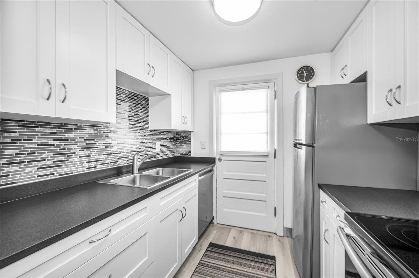Condominium at 2 N FERNWOOD AVE #25, CLEARWATER, photo 13 of 33