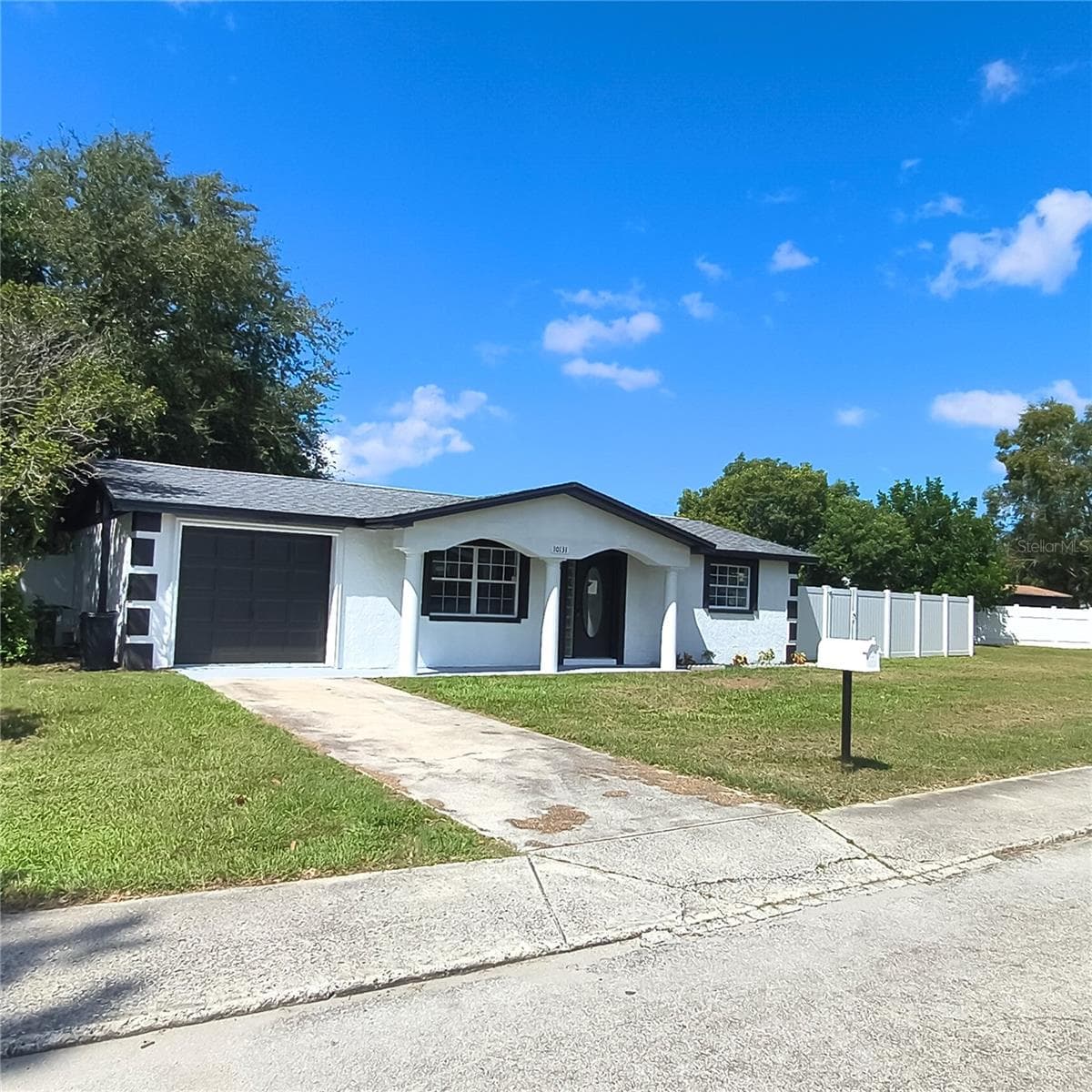 10131 OLD ORCHARD LN