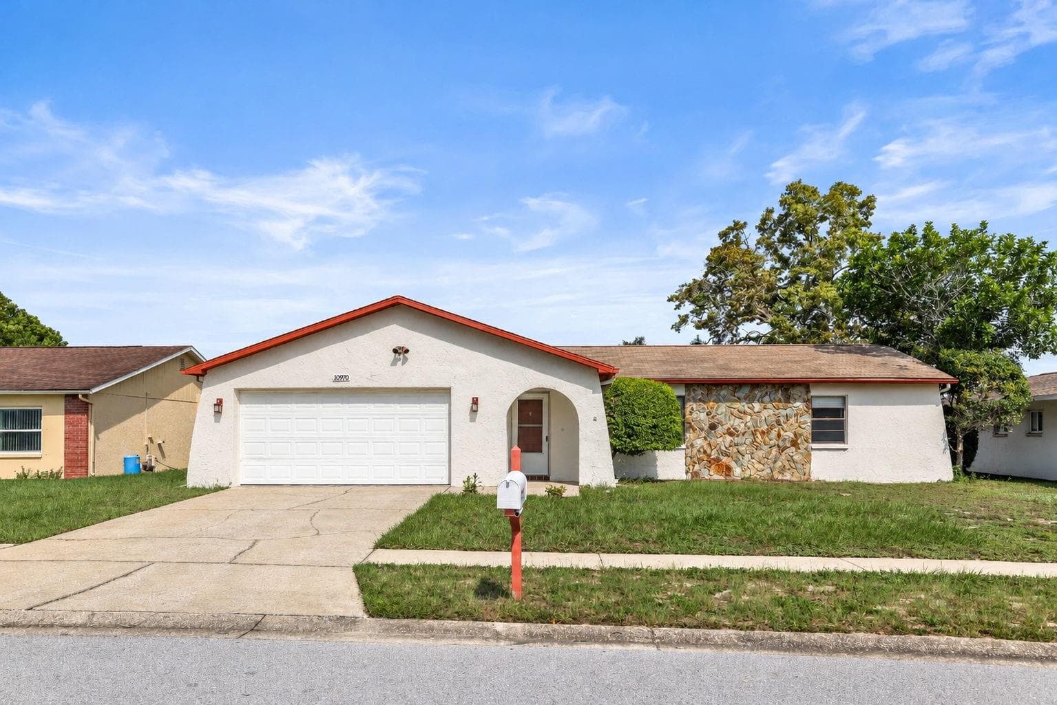 10970 PEPPERTREE LN