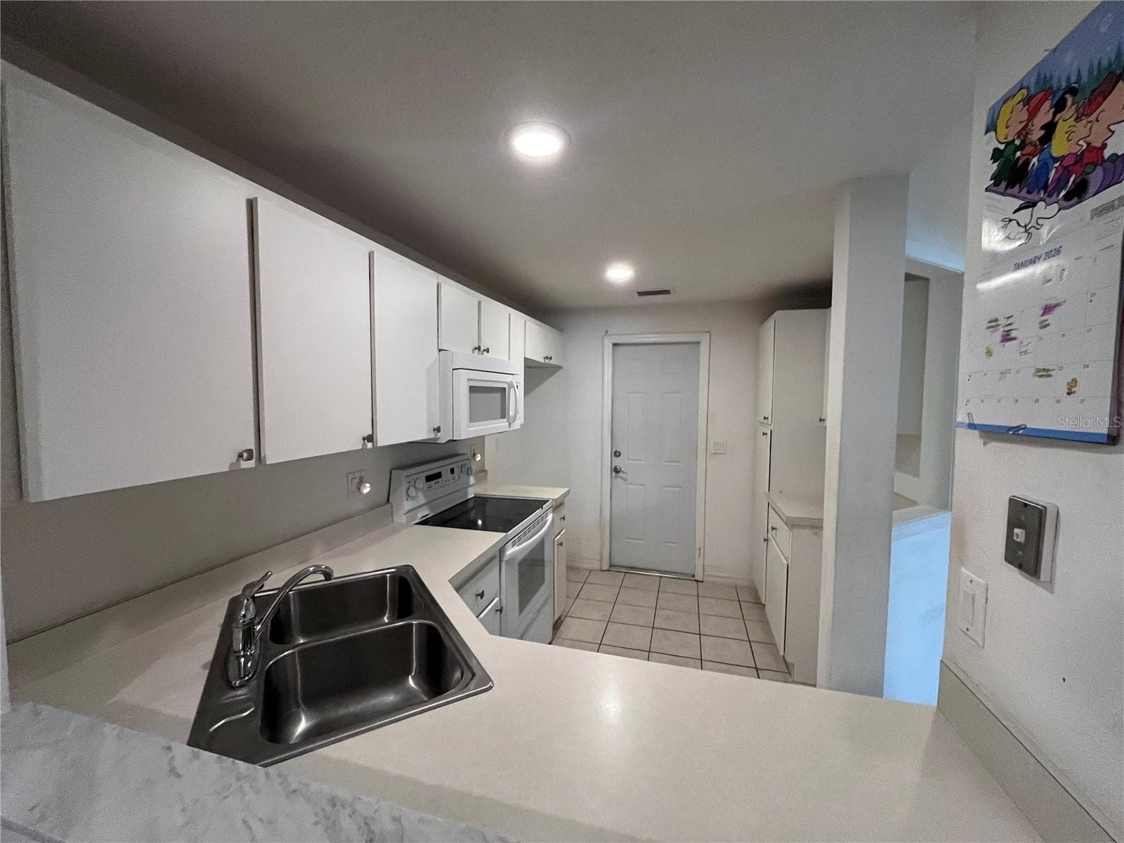 Townhouse at 141 DOVECOTE LN, DAYTONA BEACH, photo 5 of 12