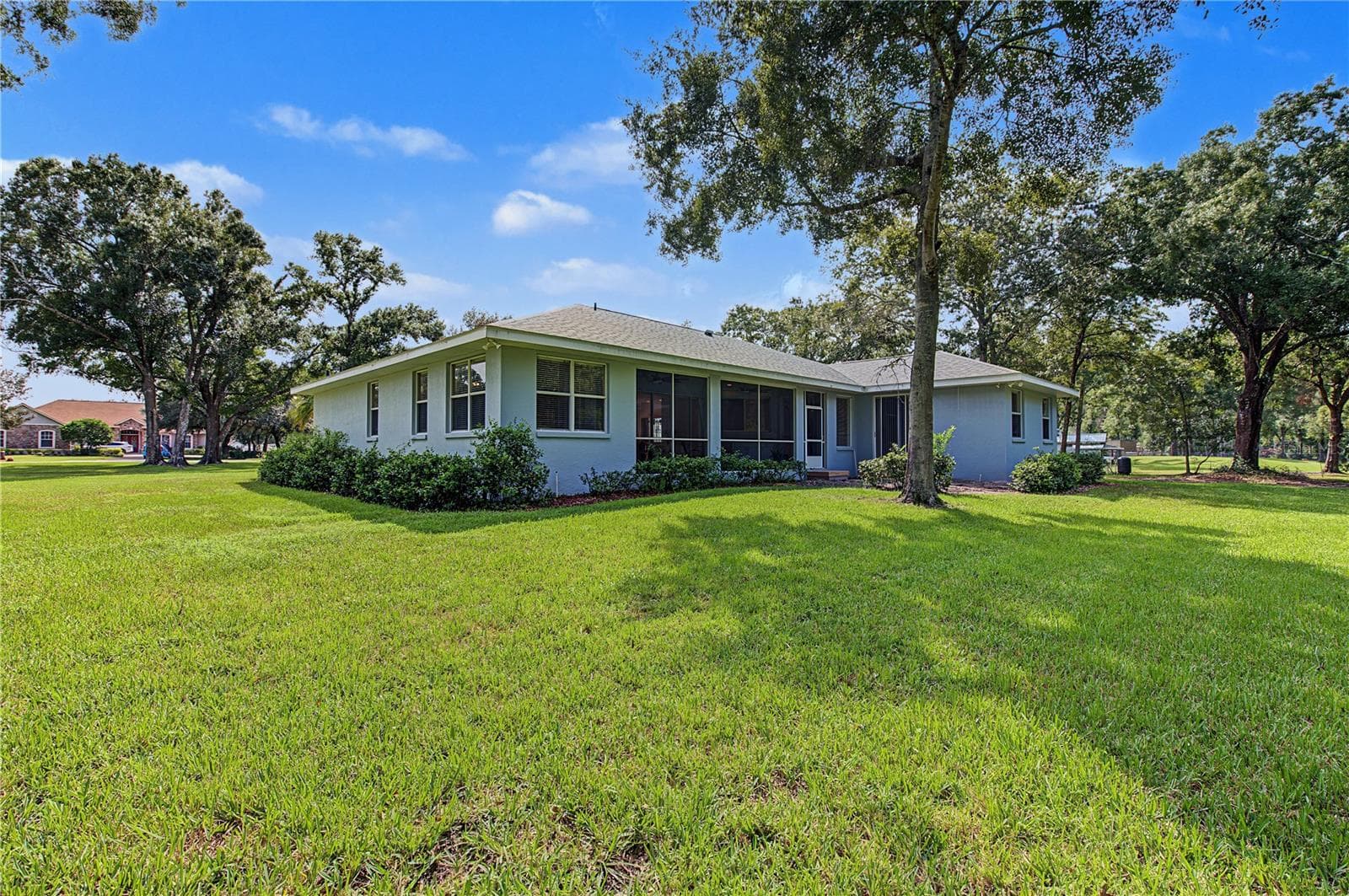 Single Family Residence at 915 LAKE THOMAS LN, LUTZ, photo 53 of 59