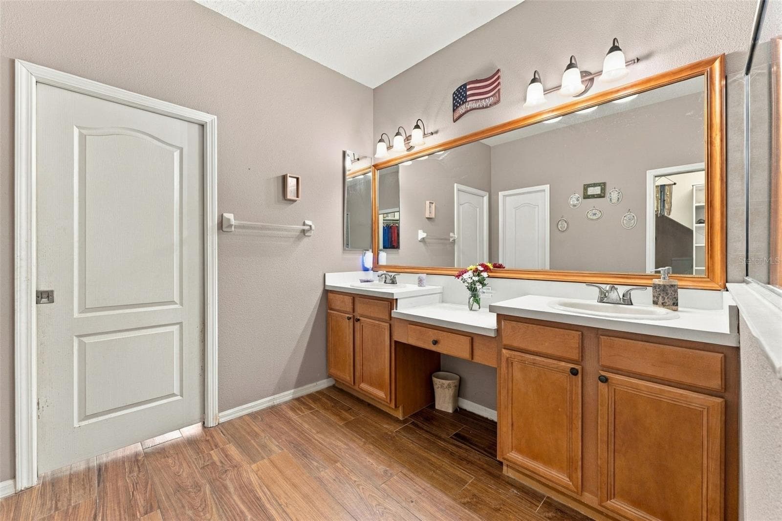 Single Family Residence at 21916 WAVERLY SHORES LN, LAND O LAKES, photo 27 of 78