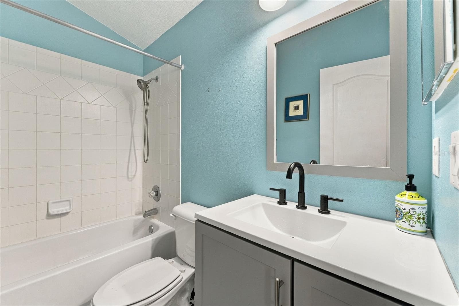Single Family Residence at 21916 WAVERLY SHORES LN, LAND O LAKES, photo 38 of 78